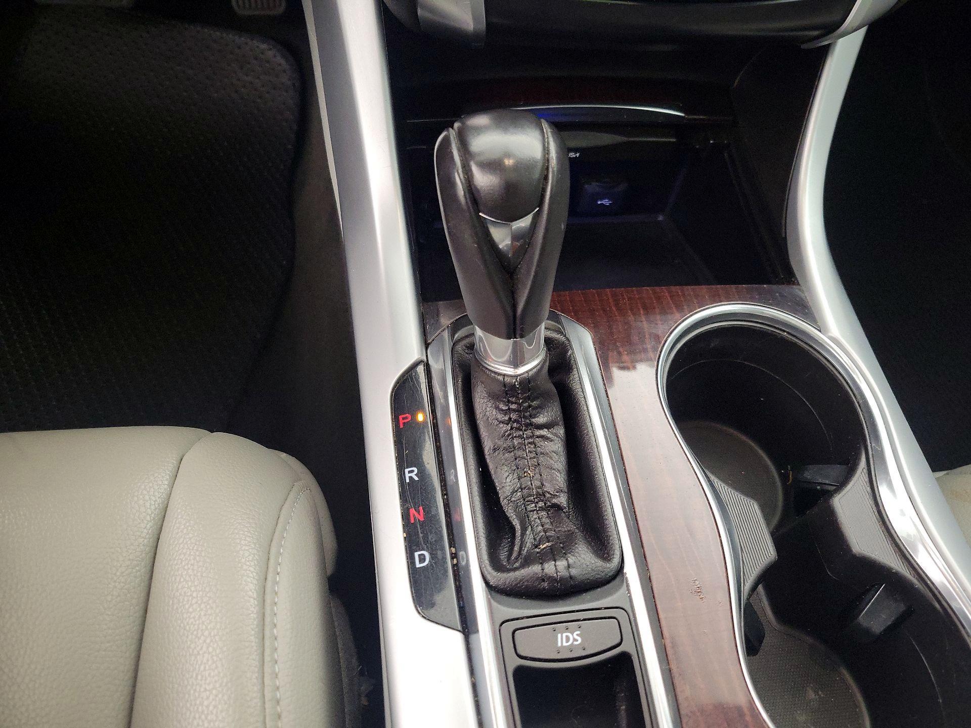 Thumbnail: 2015 Acura TLX - 17