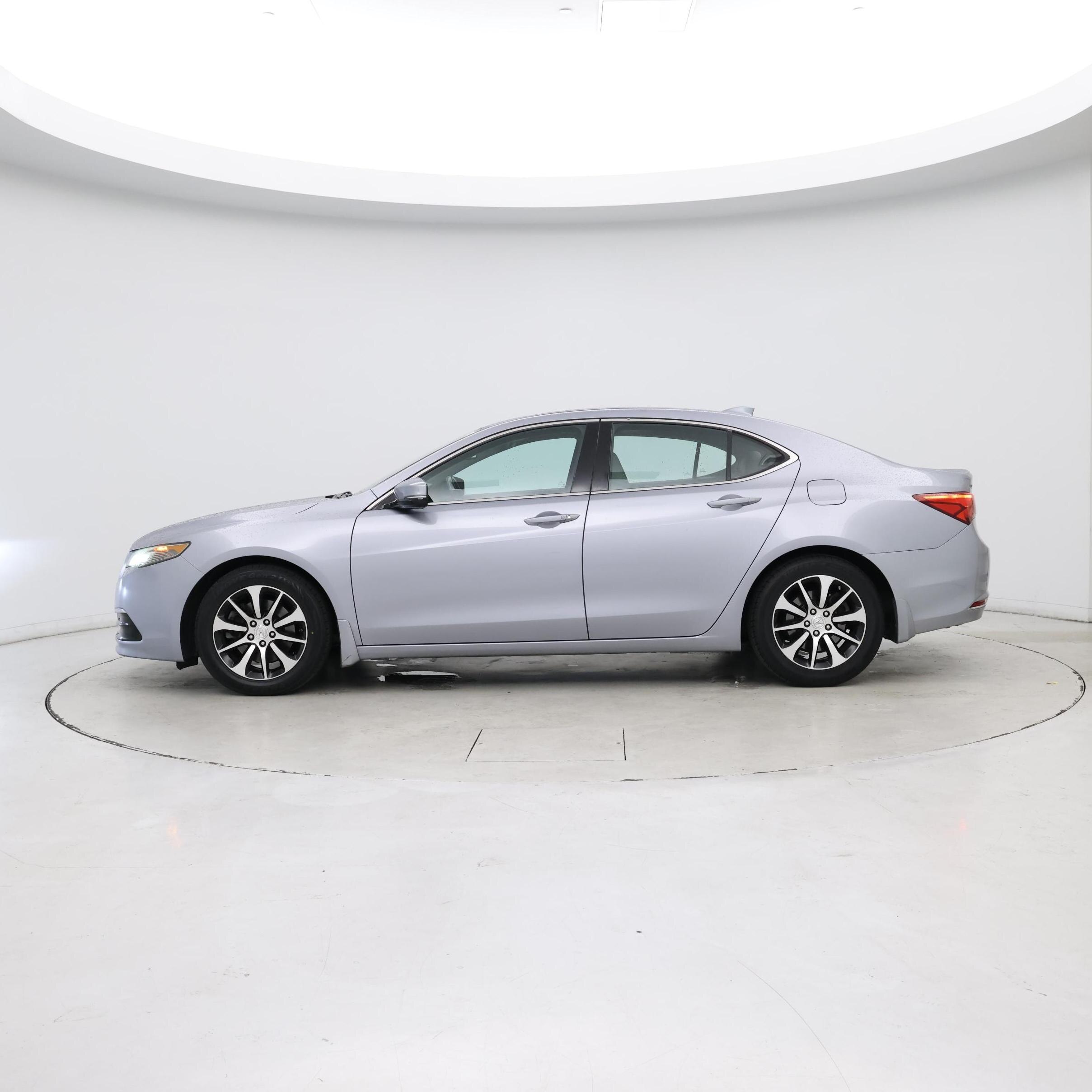 Thumbnail: 2015 Acura TLX - 3
