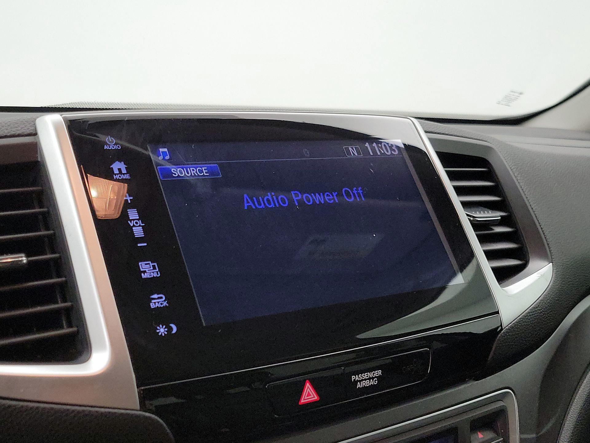 Thumbnail: 2017 Honda Pilot - 15