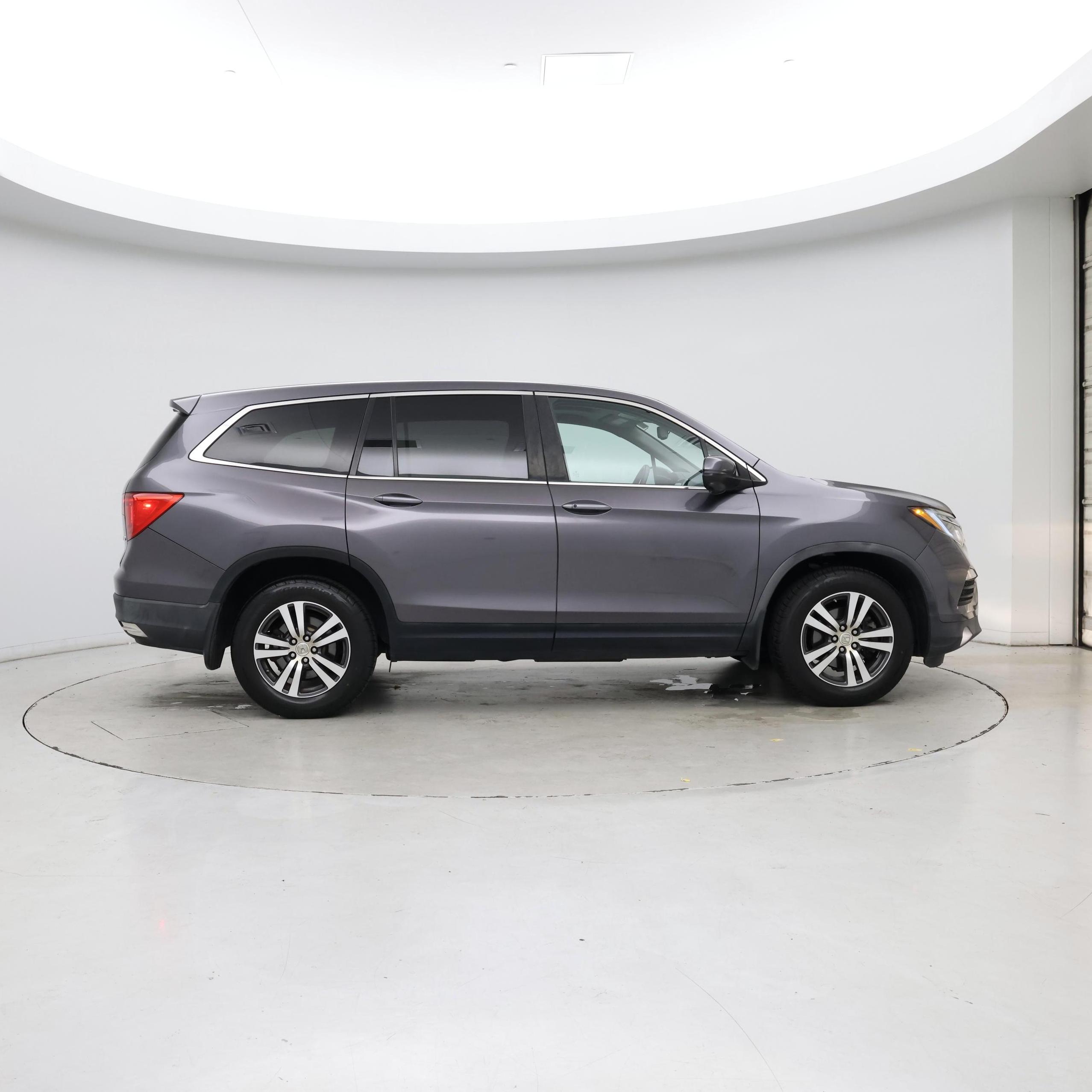 Thumbnail: 2017 Honda Pilot - 7