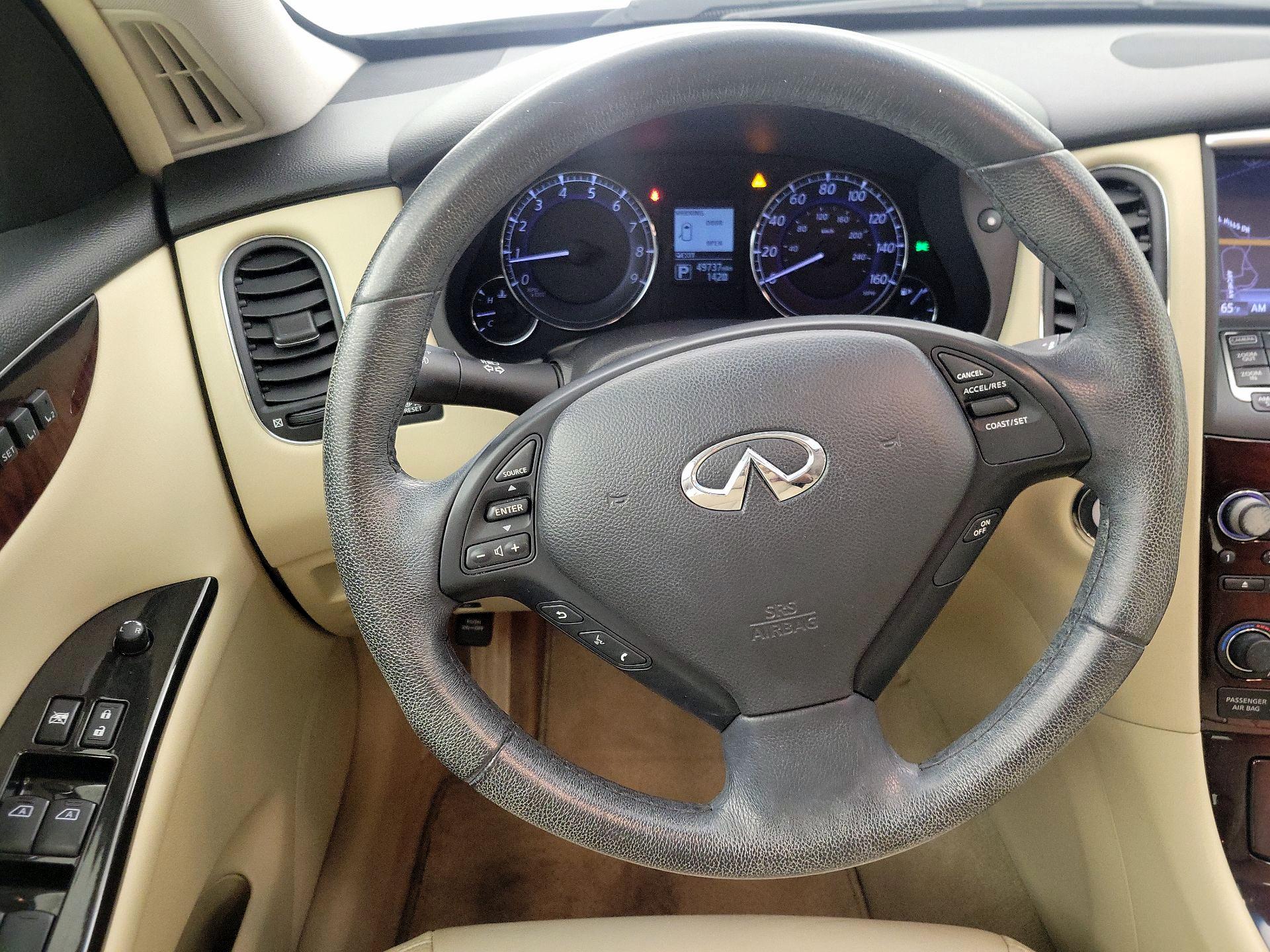 Thumbnail: 2016 INFINITI QX50 - 10