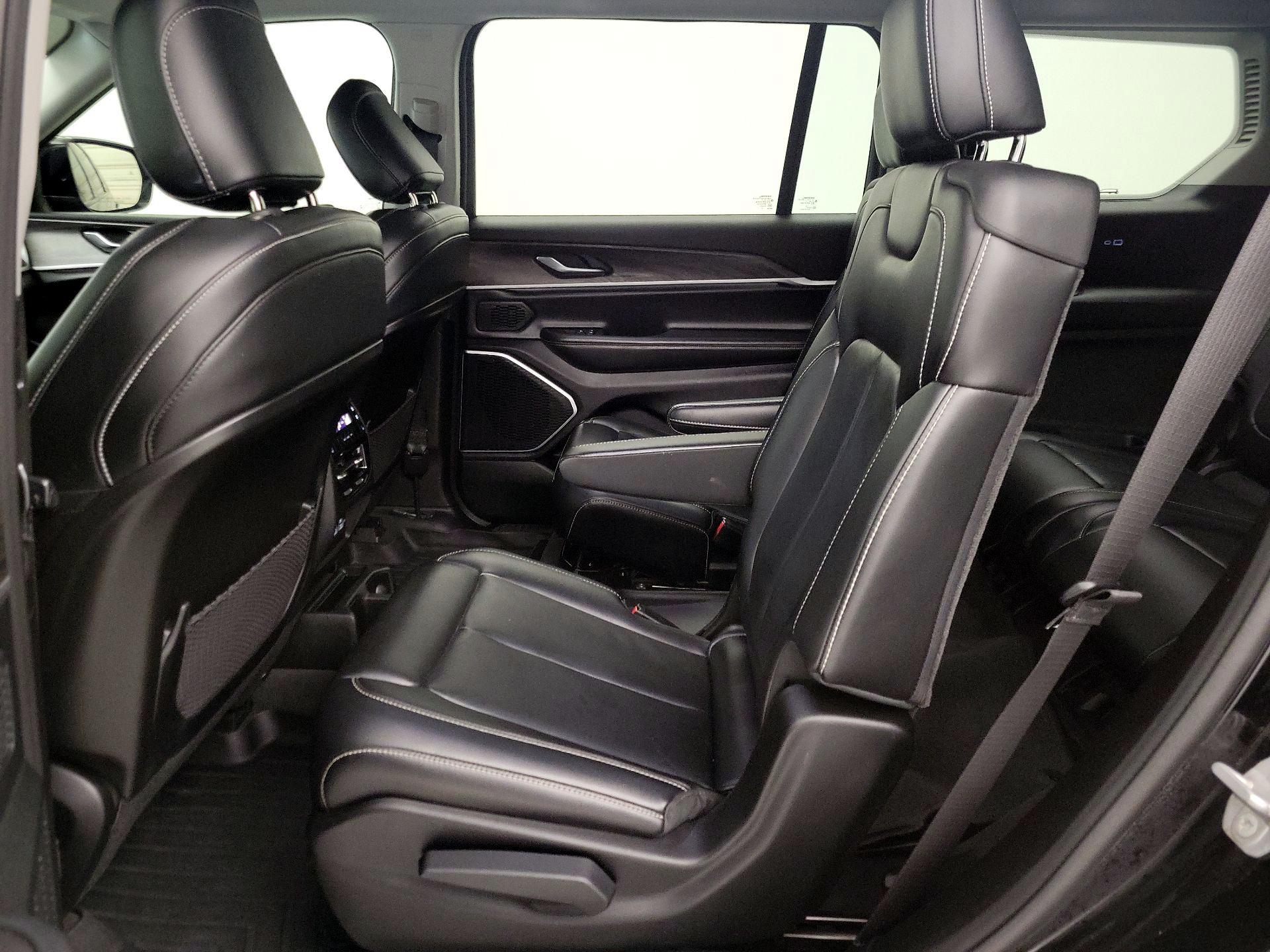 Thumbnail: 2021 Jeep Grand Cherokee L - 20