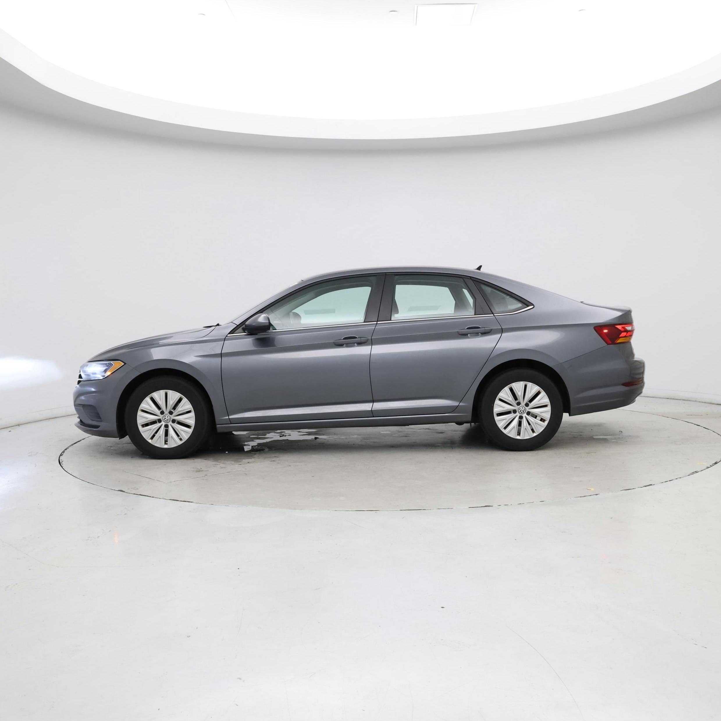 Thumbnail: 2019 Volkswagen Jetta - 3
