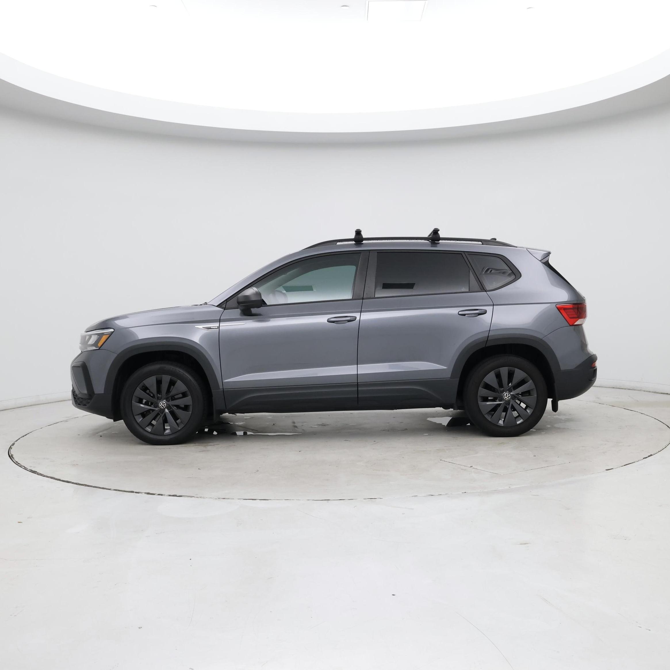 Thumbnail: 2023 Volkswagen Taos - 3