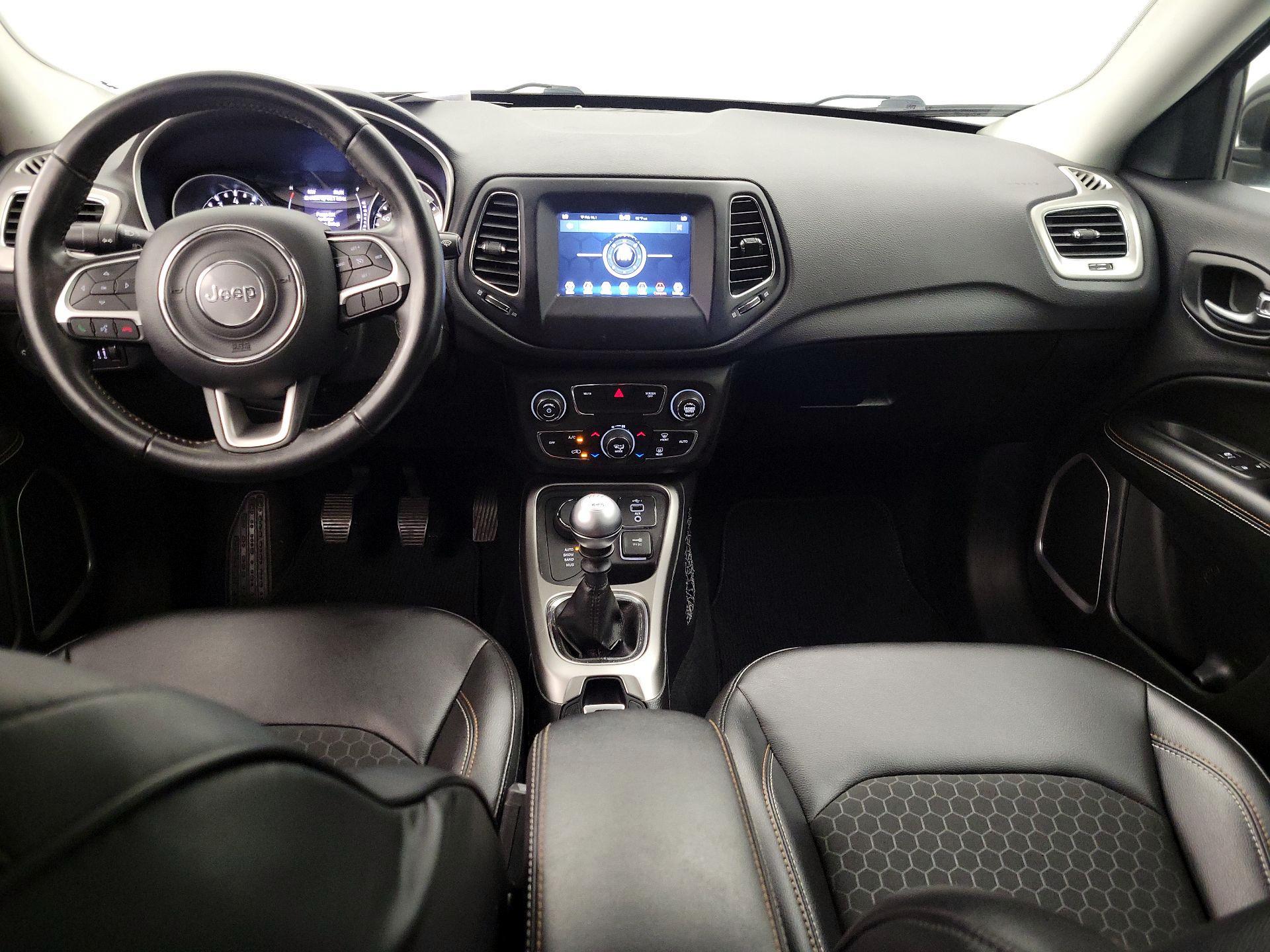 Thumbnail: 2019 Jeep Compass - 9