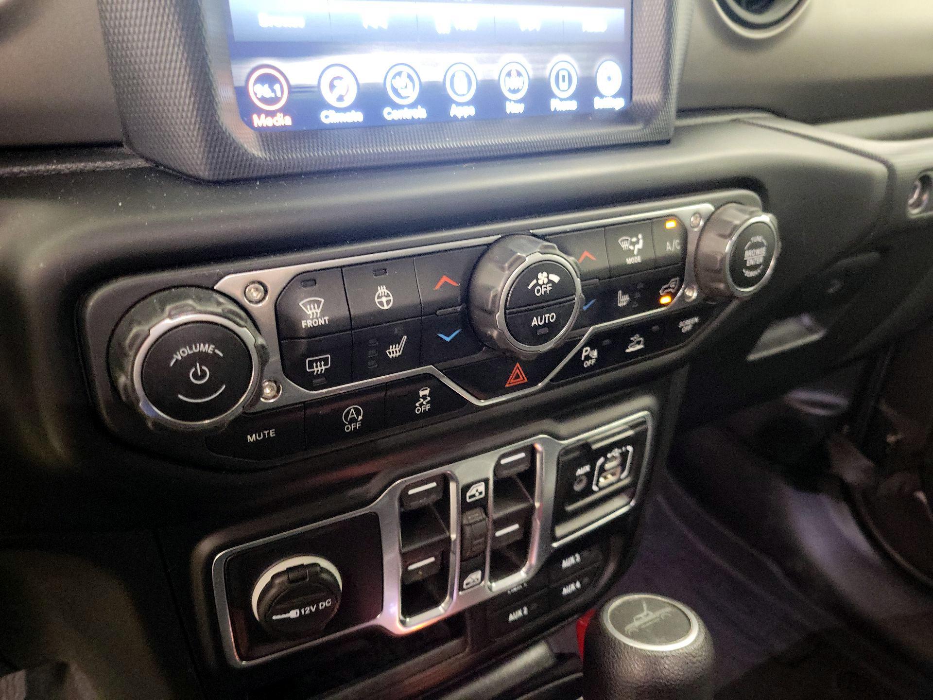 Thumbnail: 2021 Jeep Gladiator - 16