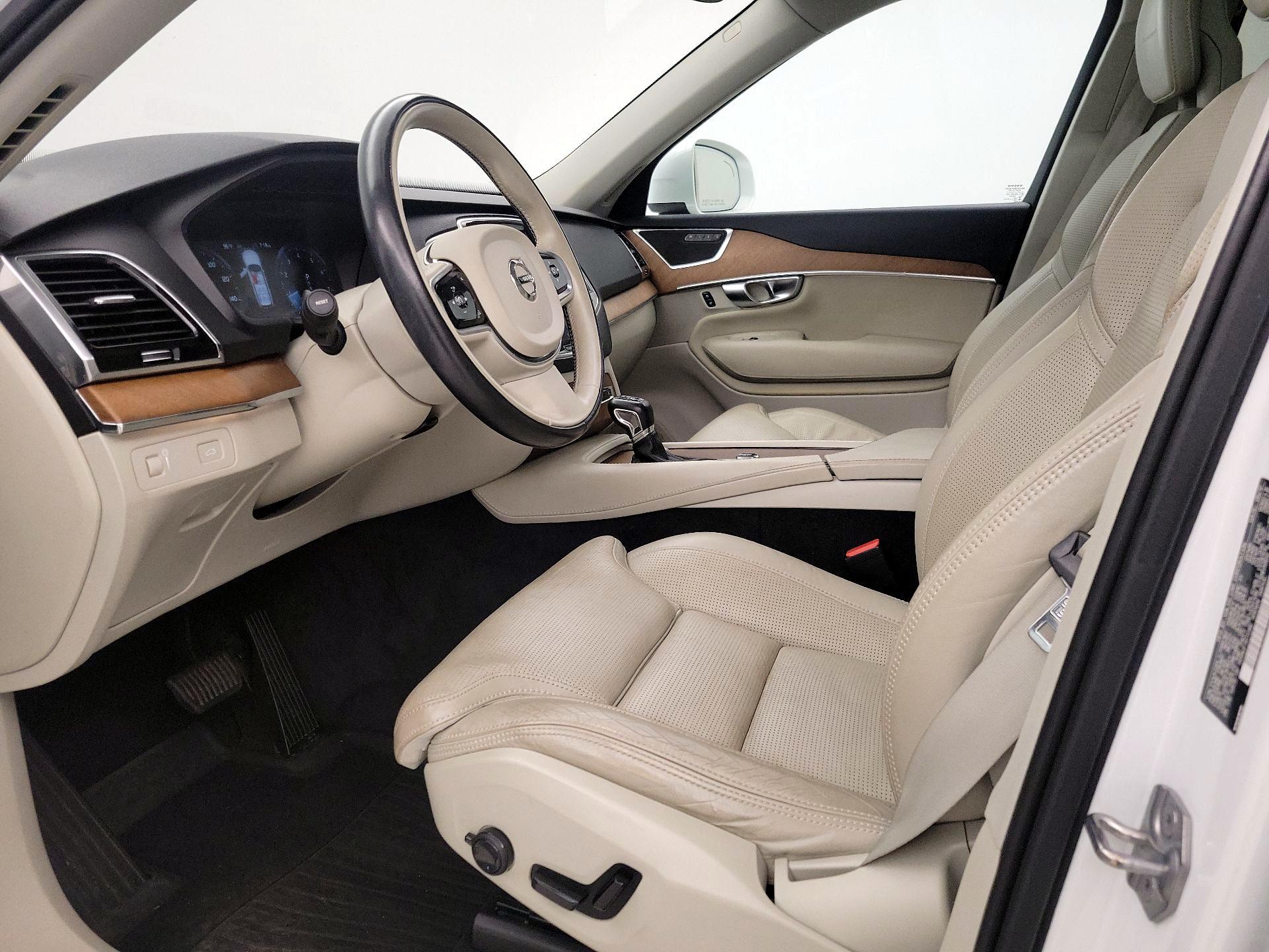 Thumbnail: 2018 Volvo XC90 - 11