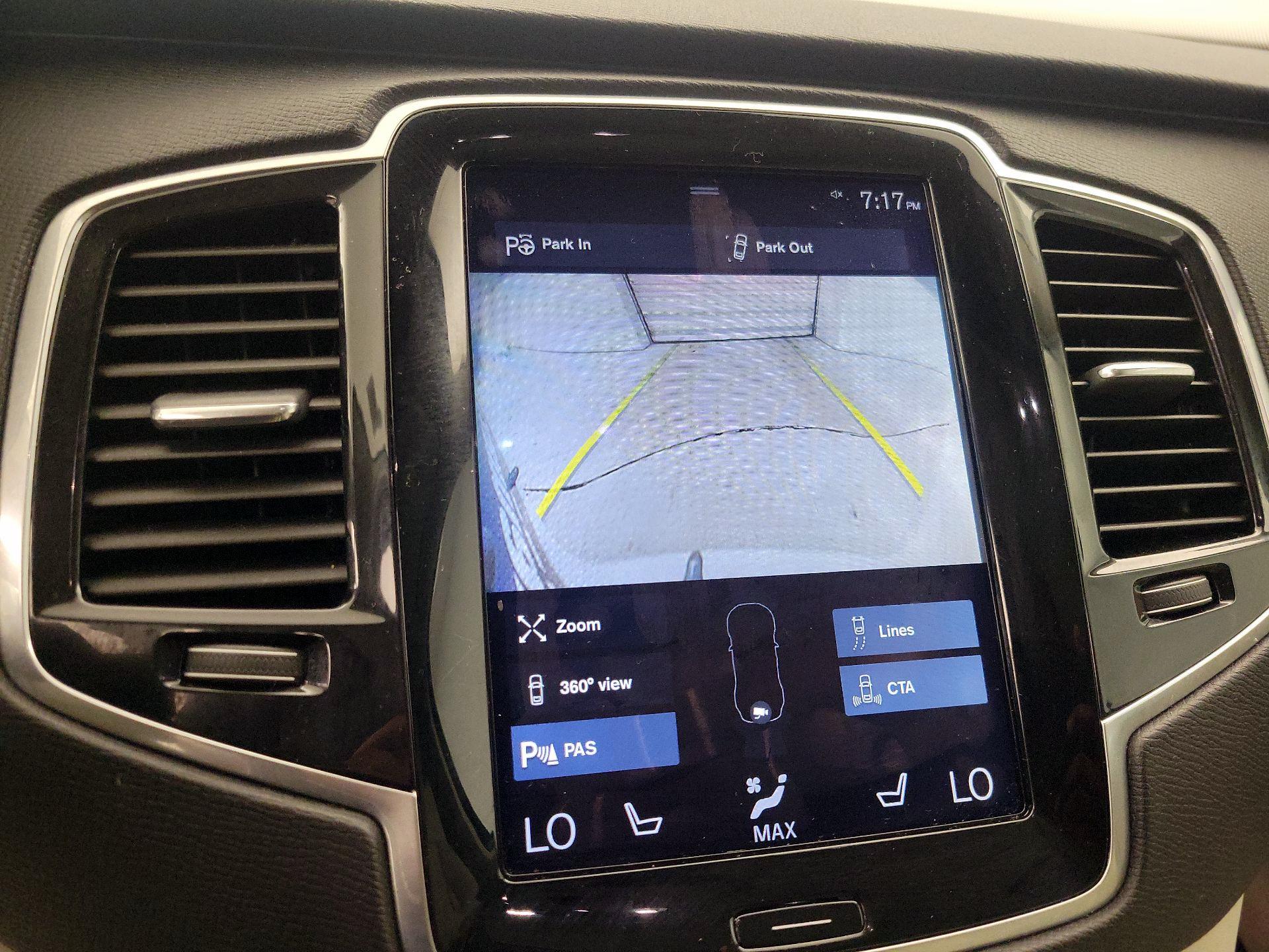 Thumbnail: 2018 Volvo XC90 - 15