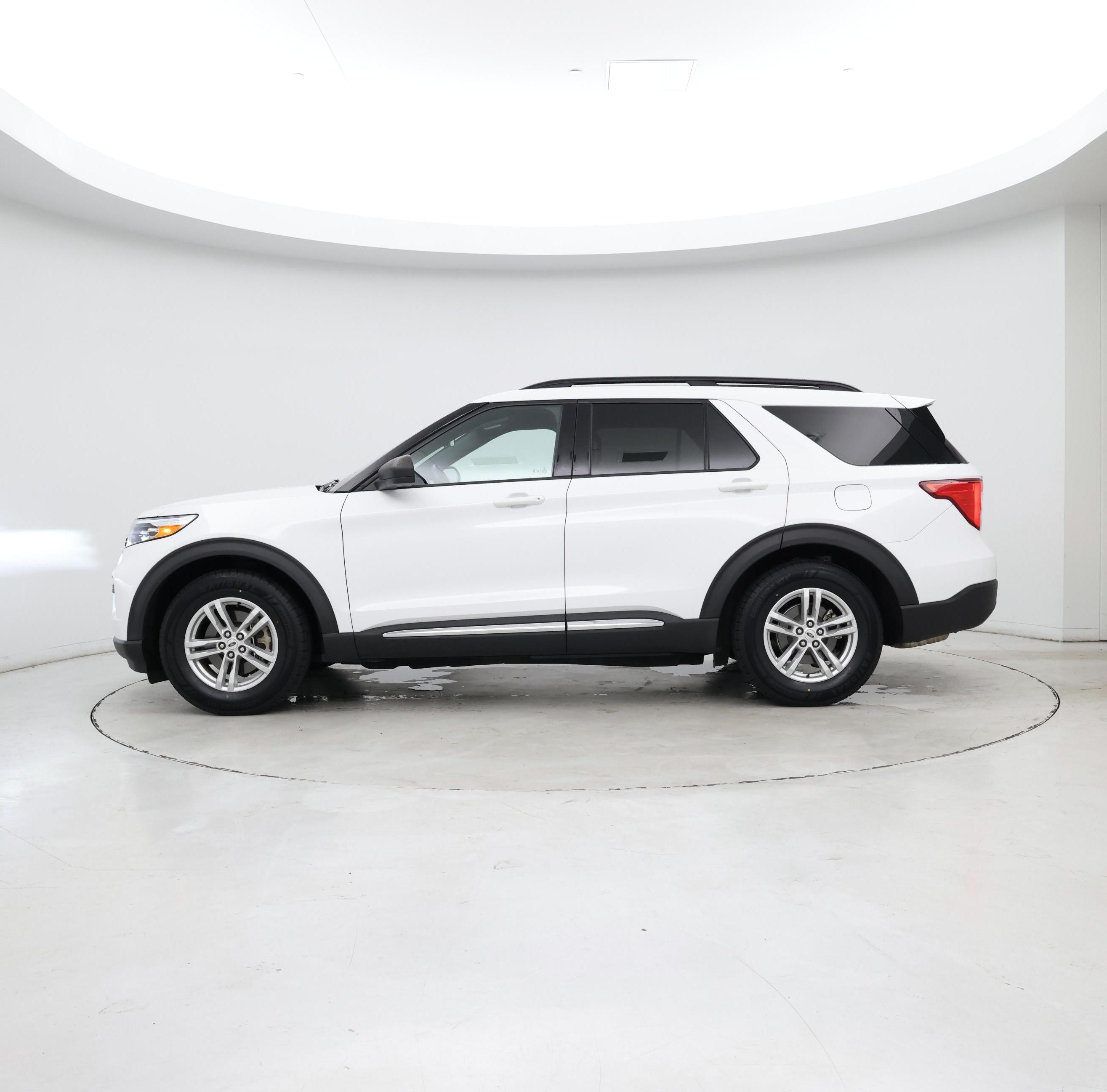 Thumbnail: 2020 Ford Explorer - 3
