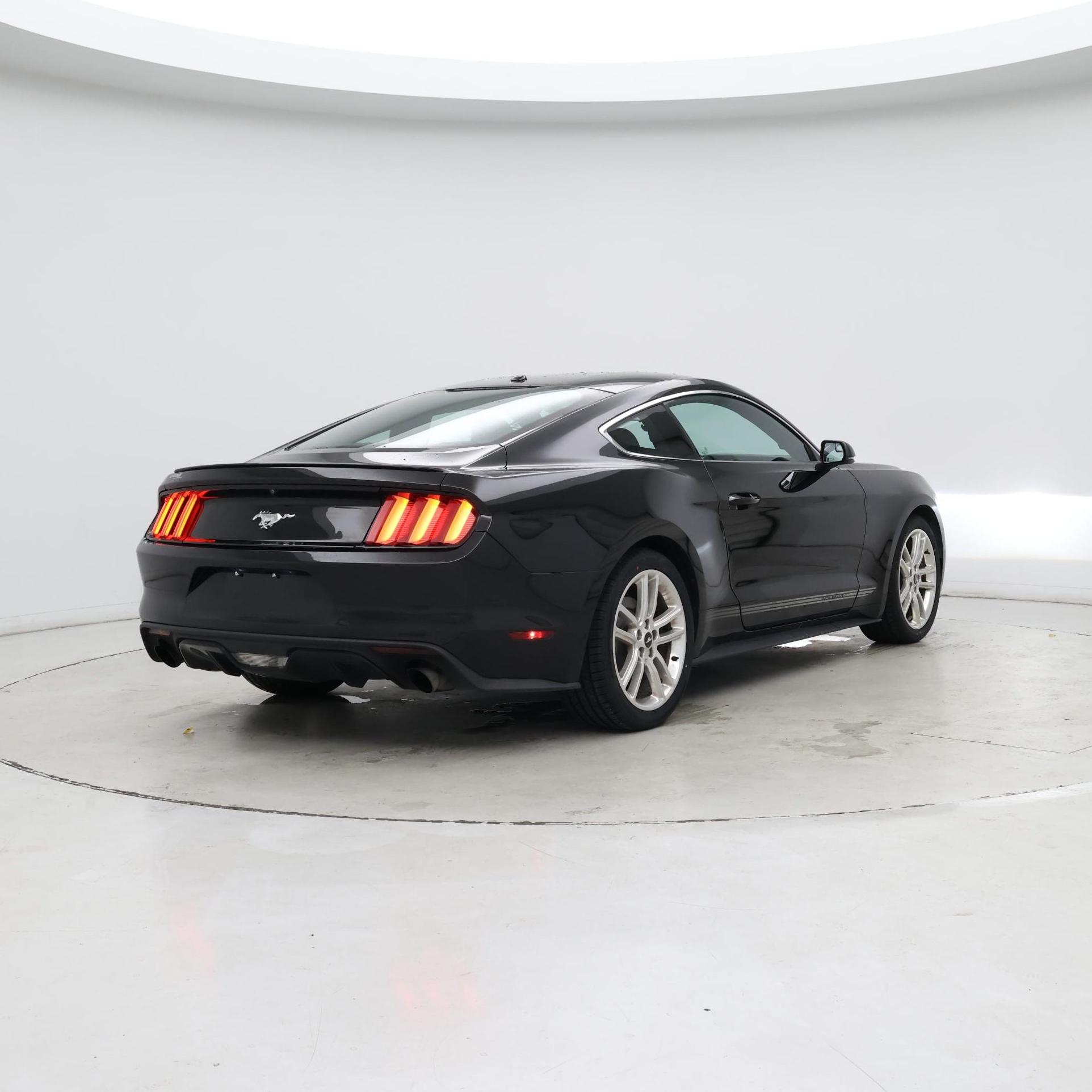 Thumbnail: 2017 Ford Mustang - 8