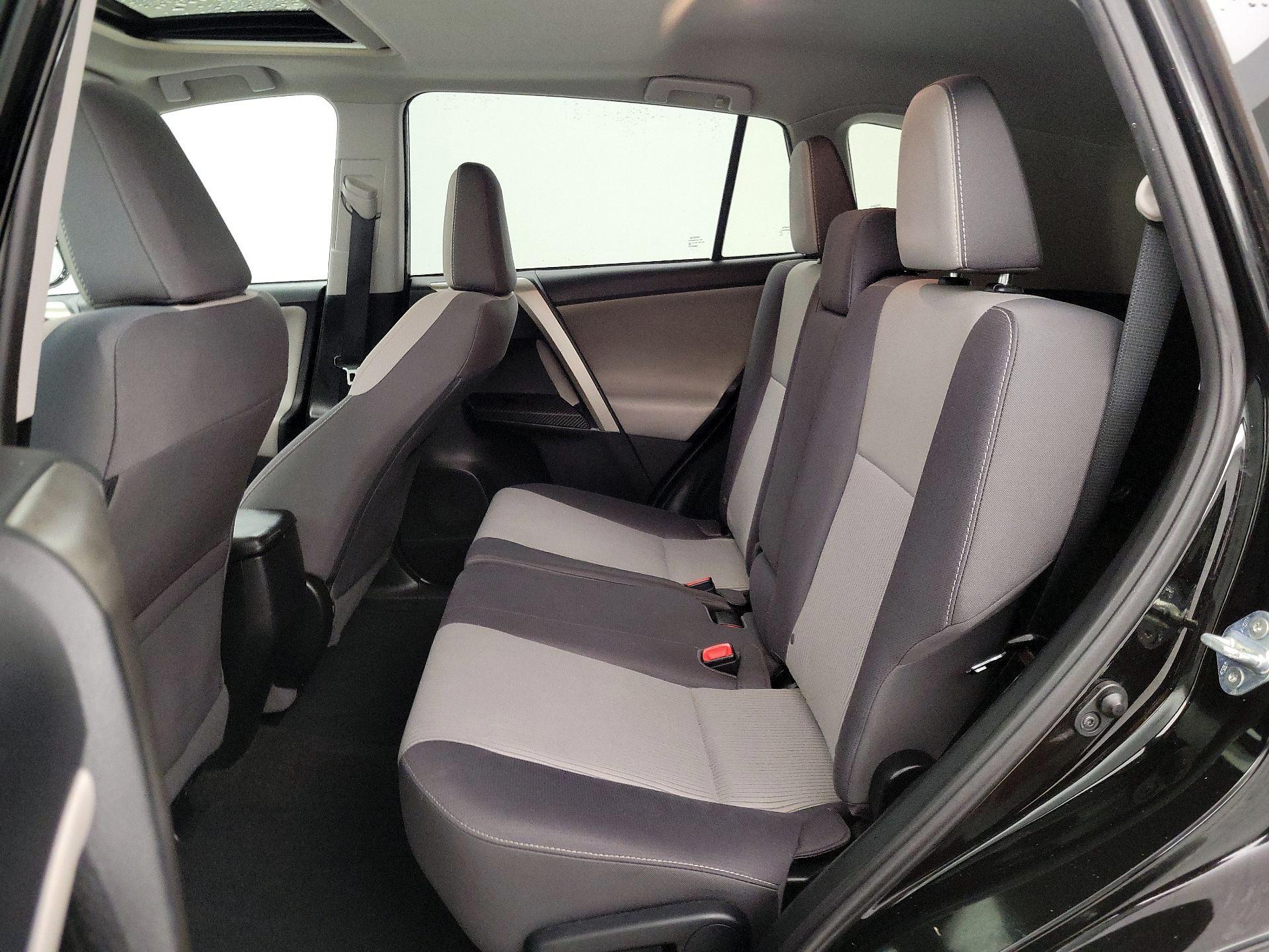 Thumbnail: 2014 Toyota RAV4 - 20