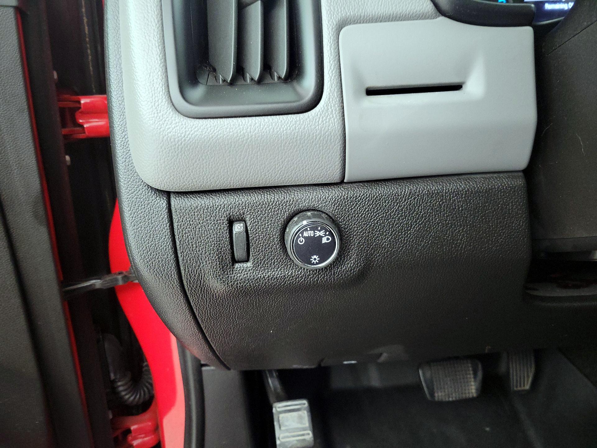 Thumbnail: 2016 Chevrolet Colorado - 13