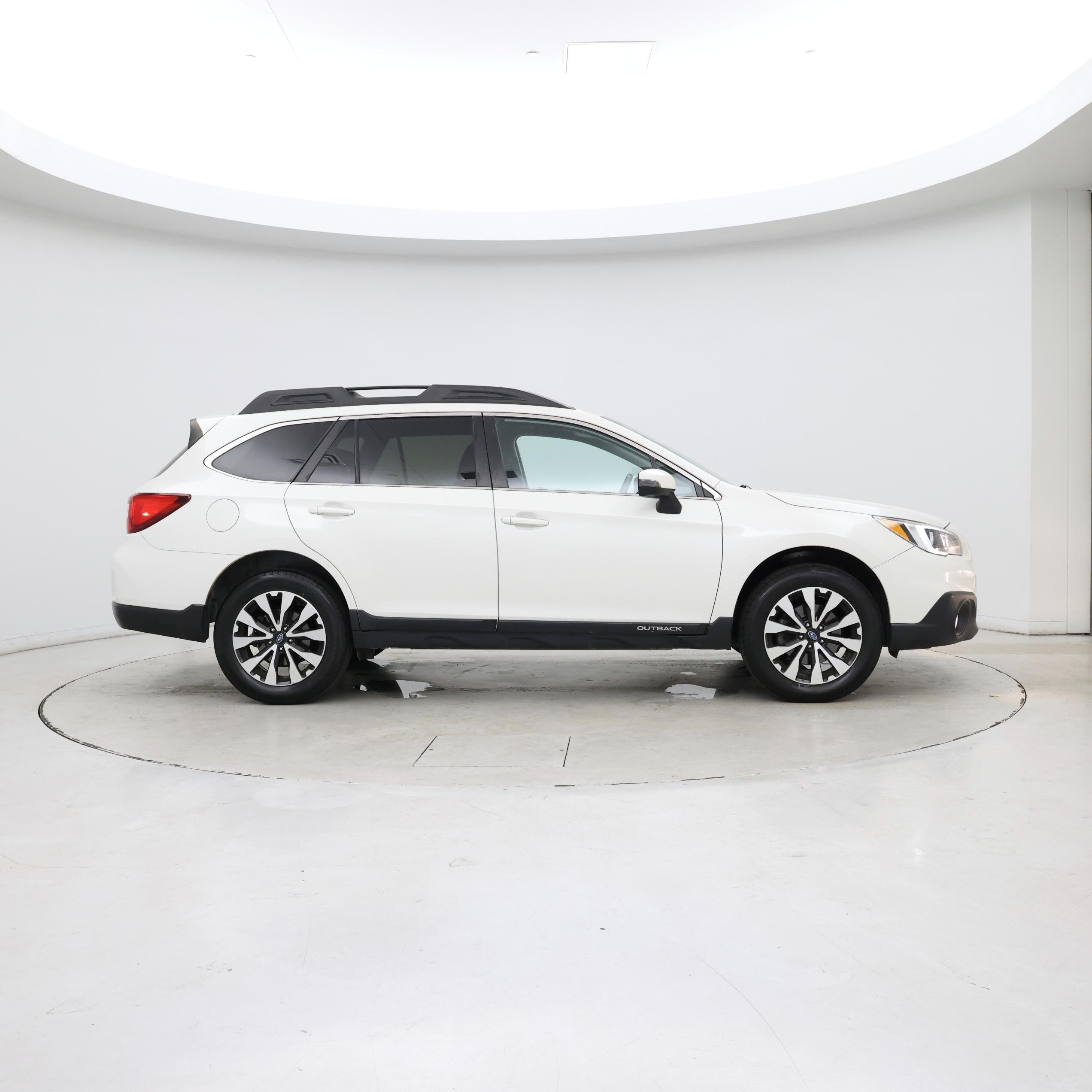 Thumbnail: 2016 Subaru Outback - 7