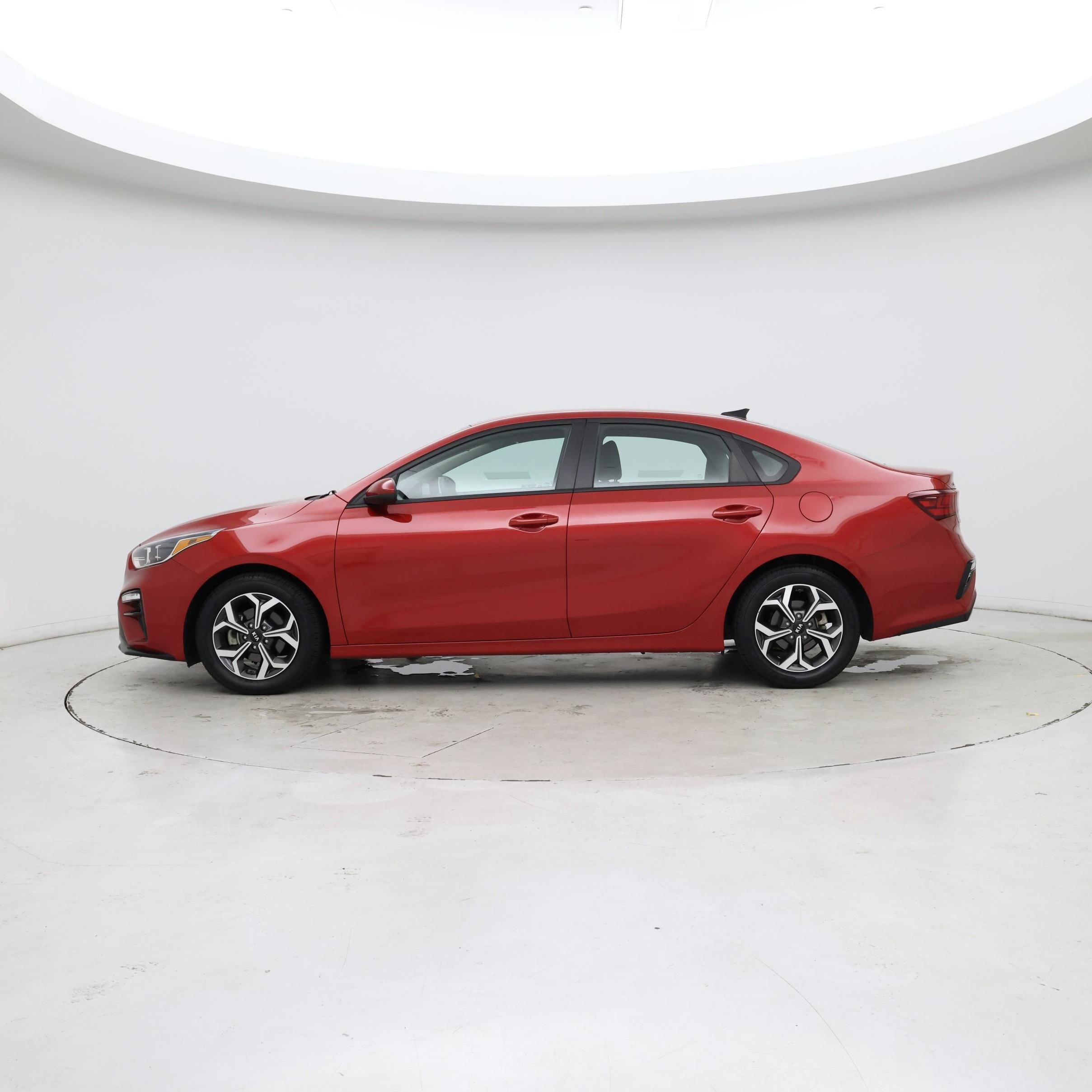 Thumbnail: 2020 Kia Forte - 3