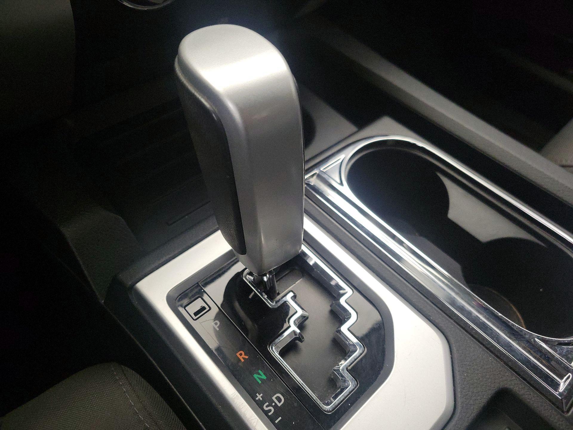 Thumbnail: 2014 Toyota Tundra - 17