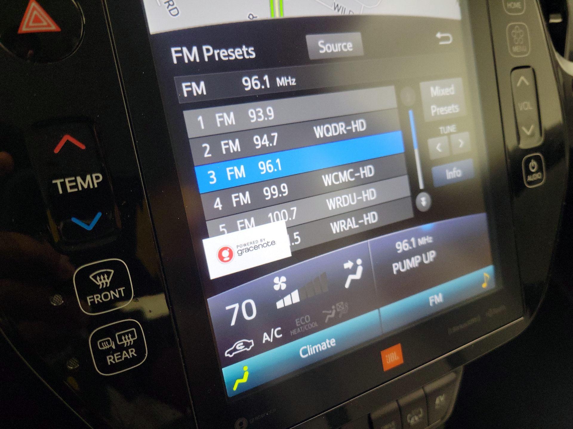 Thumbnail: 2020 Toyota Prius Prime - 16