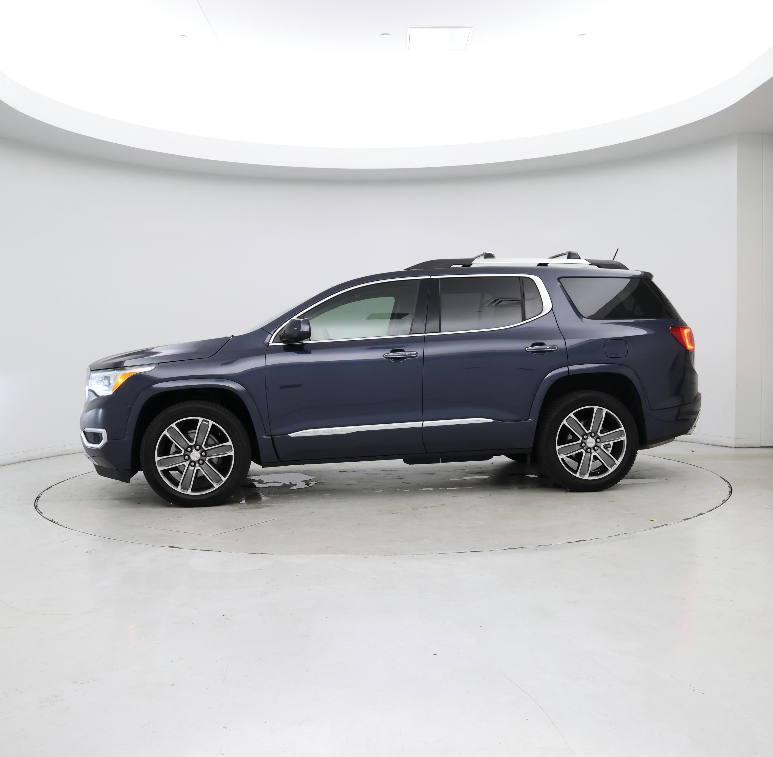 Thumbnail: 2019 GMC Acadia - 3
