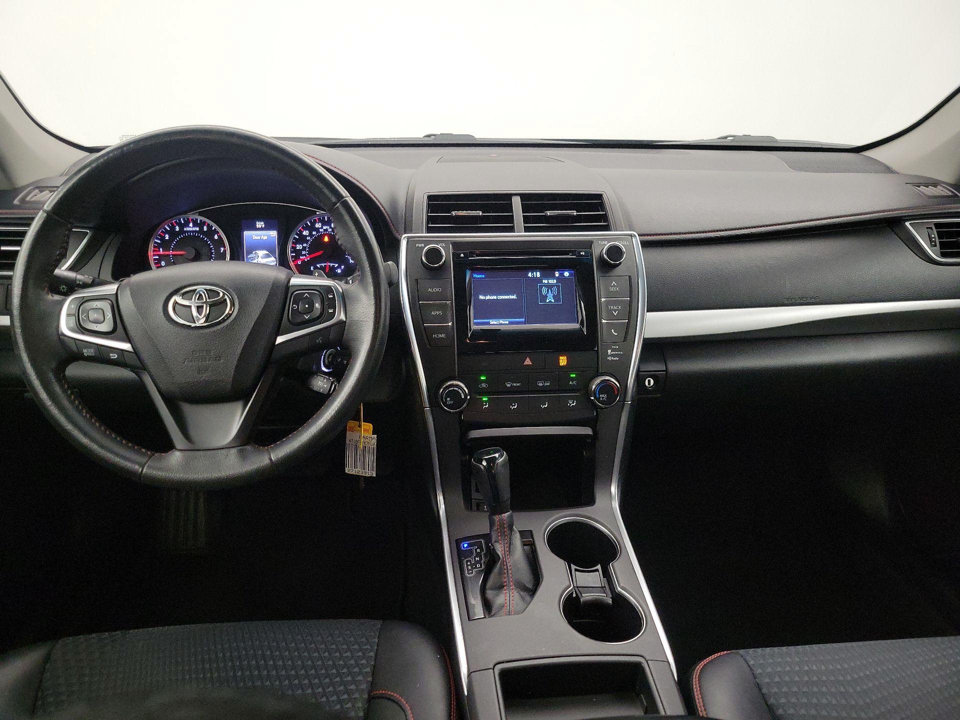 Thumbnail: 2015 Toyota Camry - 9