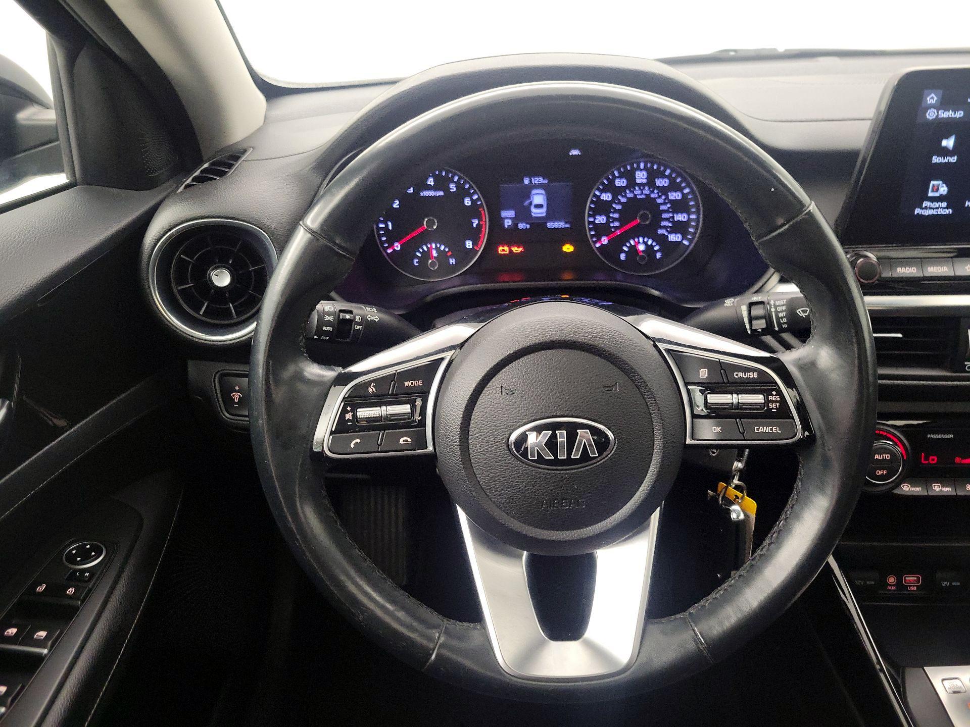 Thumbnail: 2019 Kia Forte - 10
