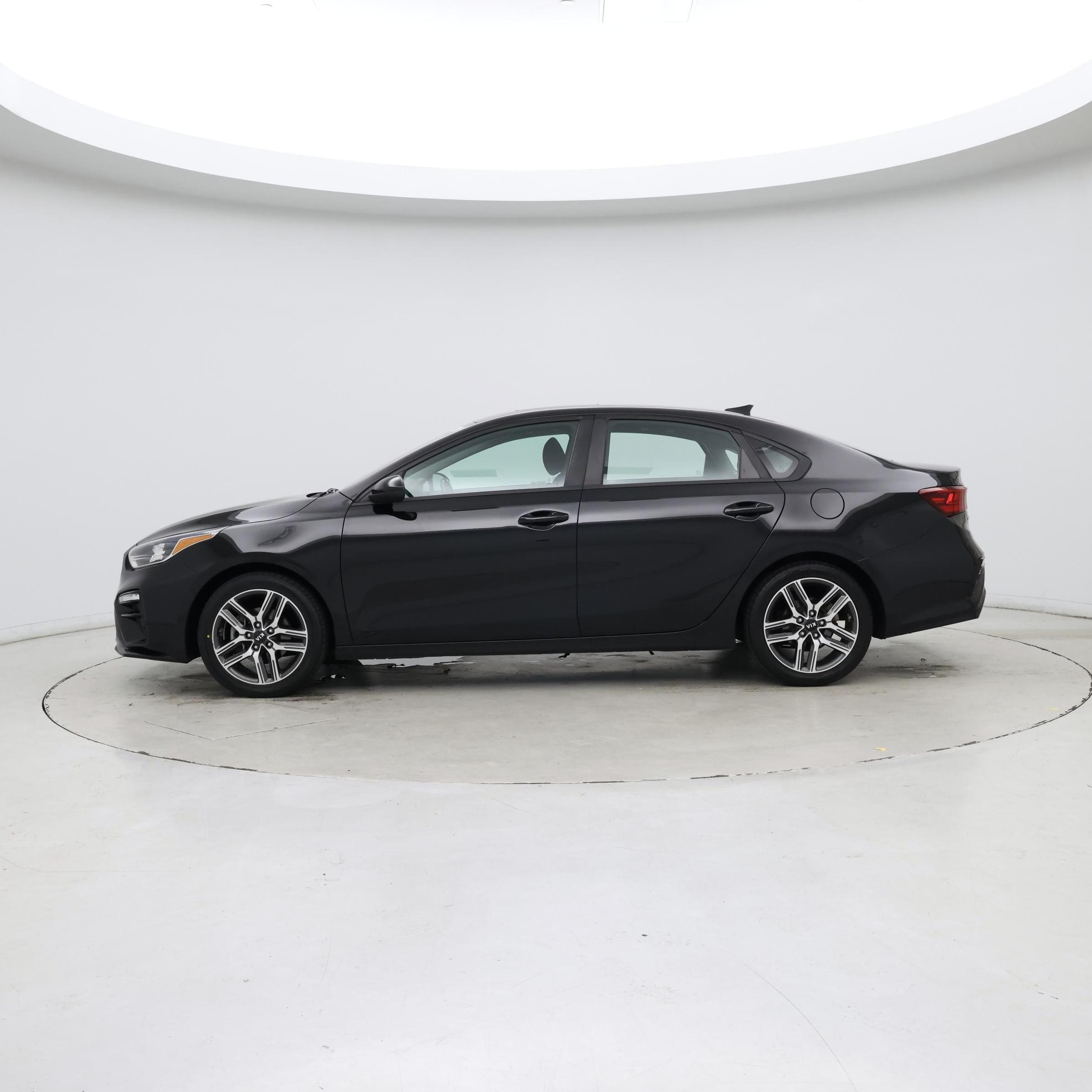 Thumbnail: 2019 Kia Forte - 3