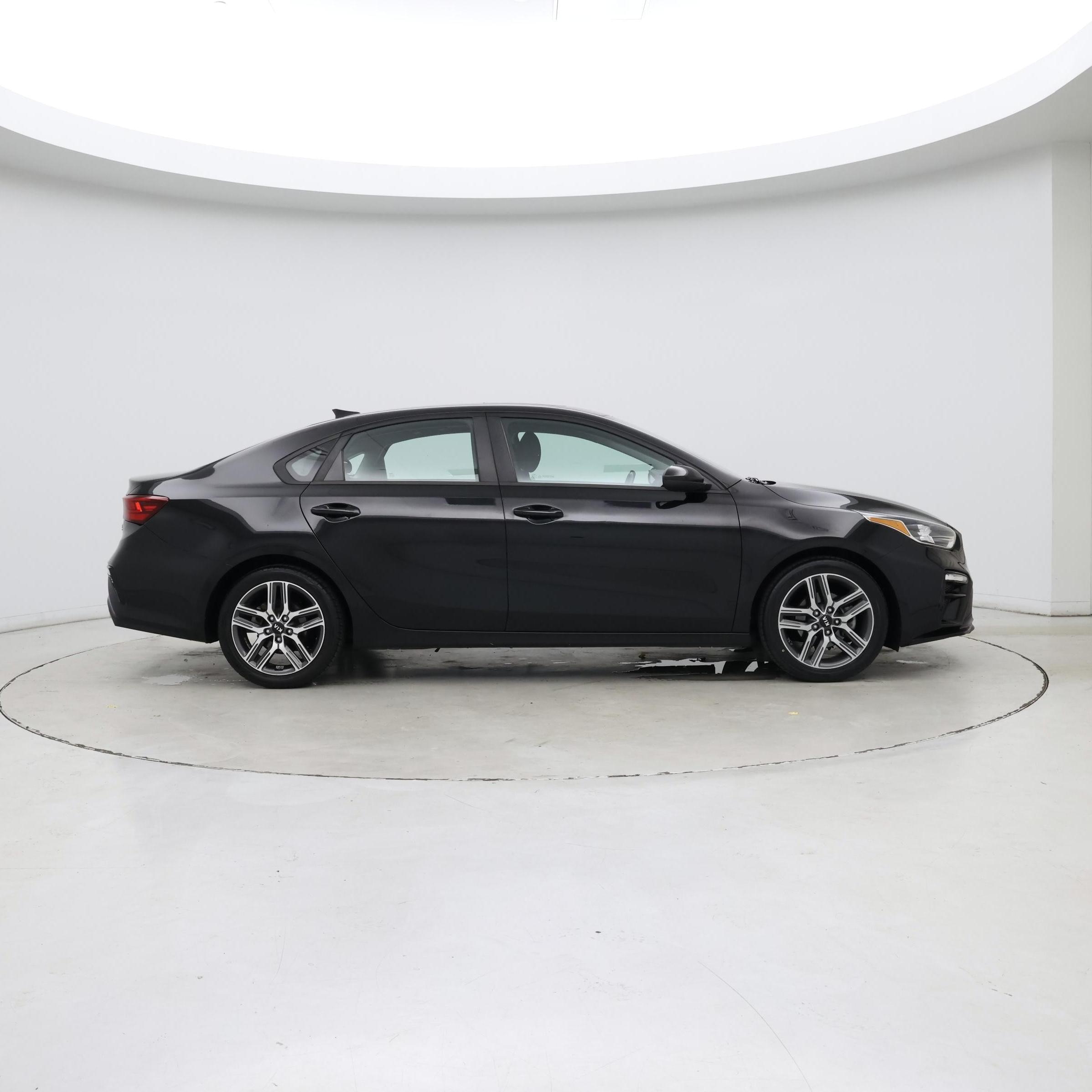Thumbnail: 2019 Kia Forte - 7