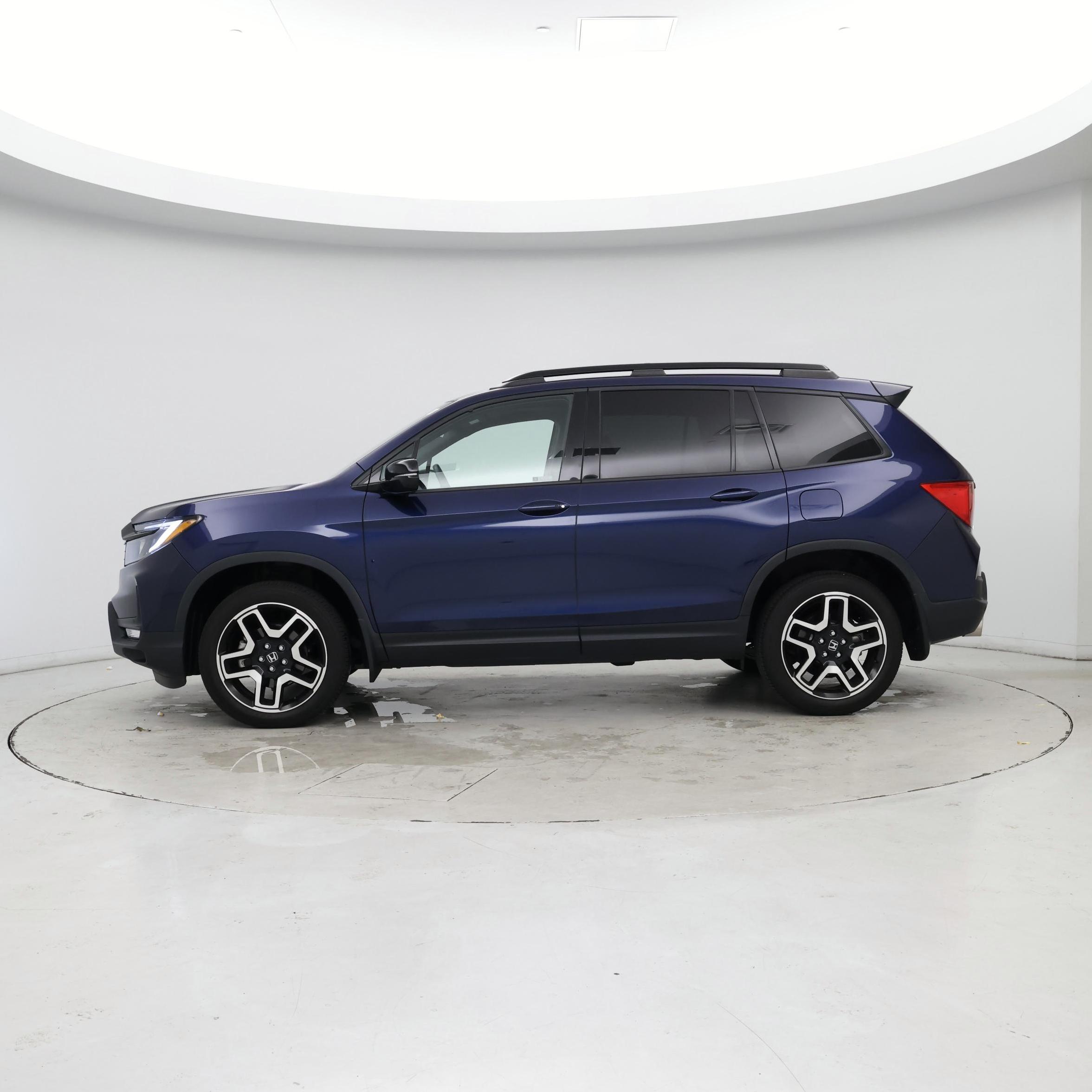 Thumbnail: 2023 Honda Passport - 3