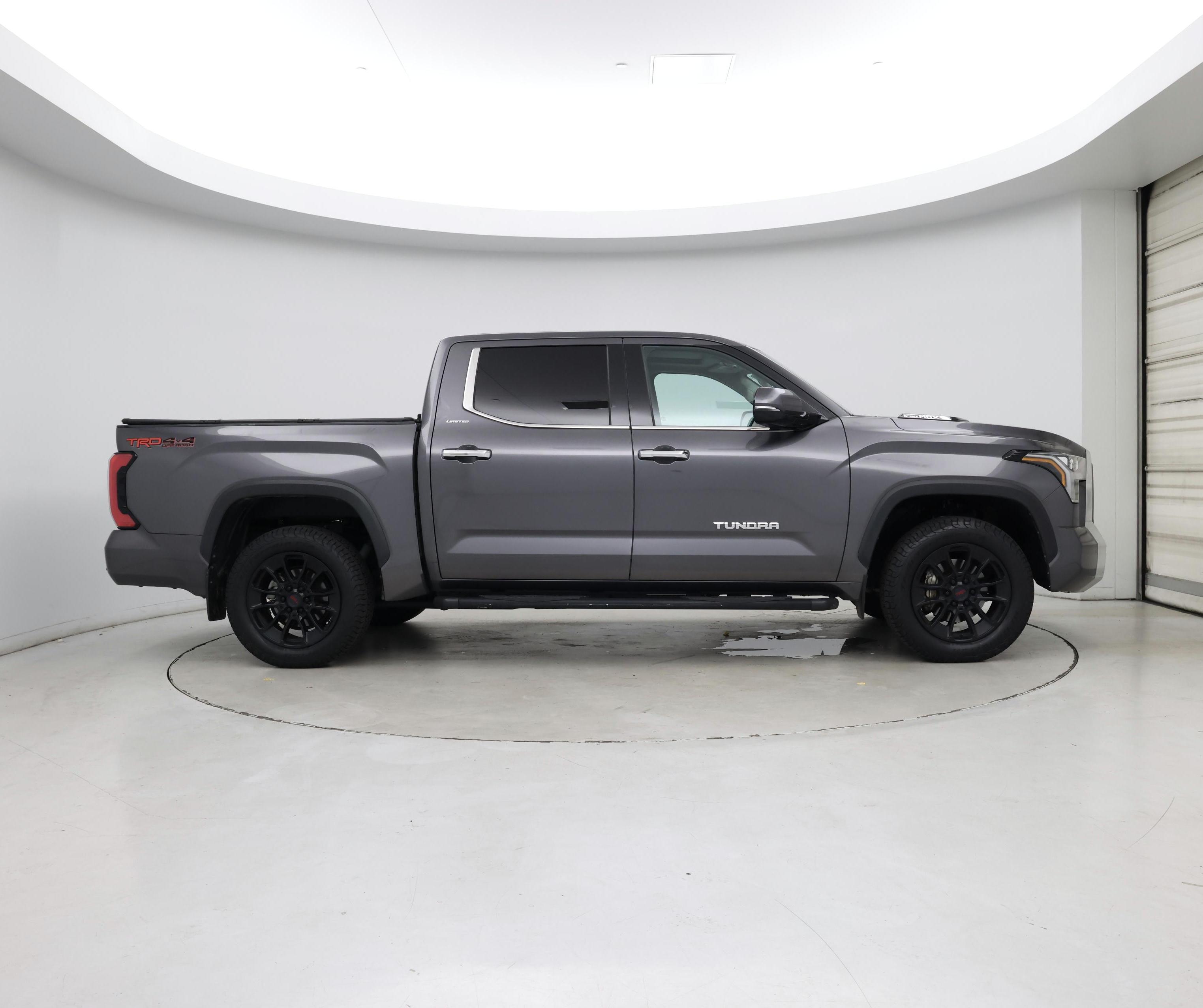 Thumbnail: 2022 Toyota Tundra - 7