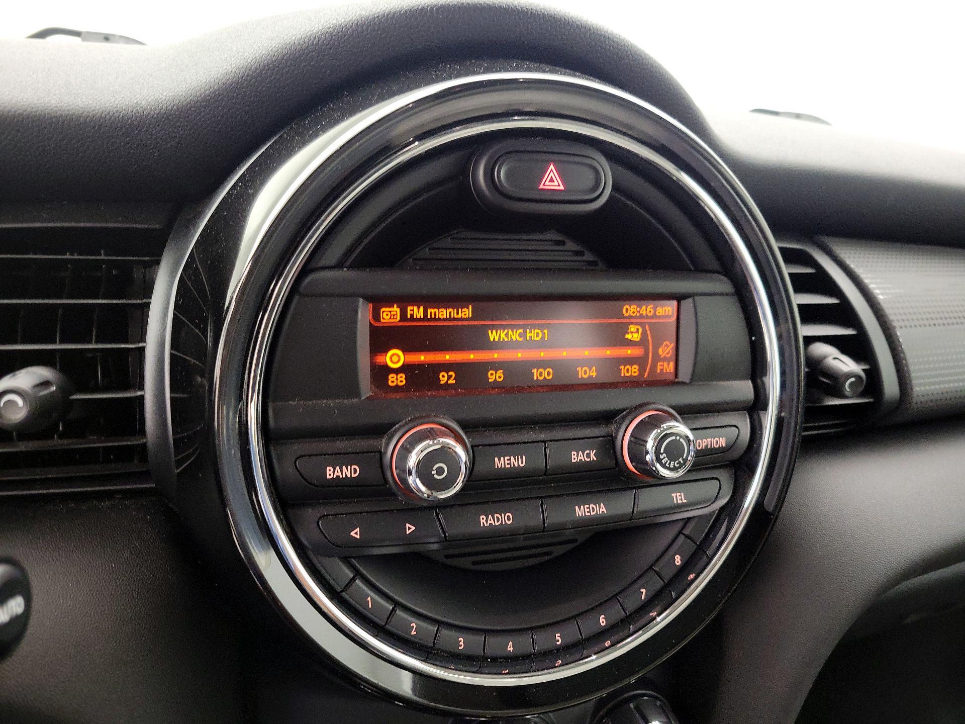 Thumbnail: 2015 MINI Cooper Hardtop - 14