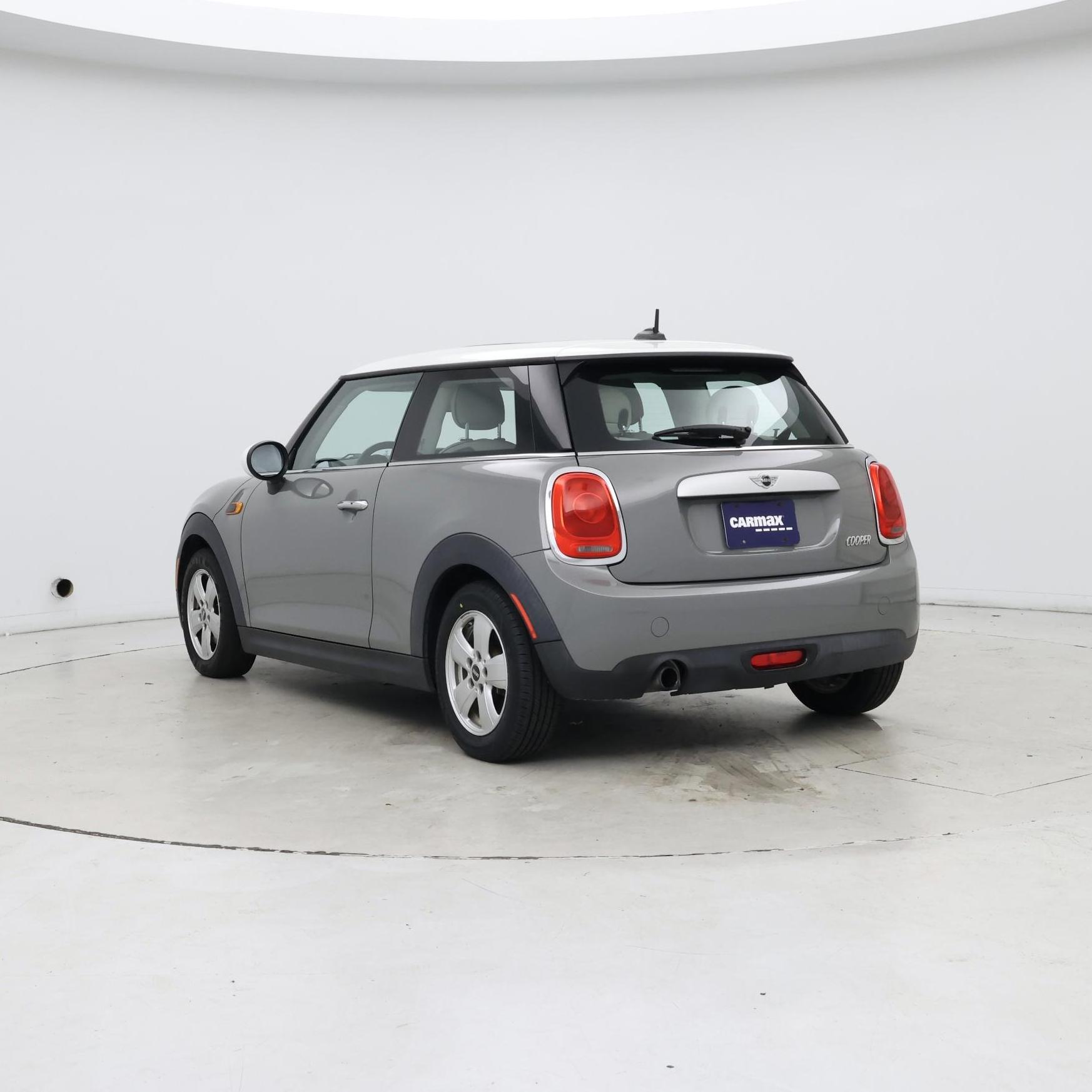Thumbnail: 2015 MINI Cooper Hardtop - 2