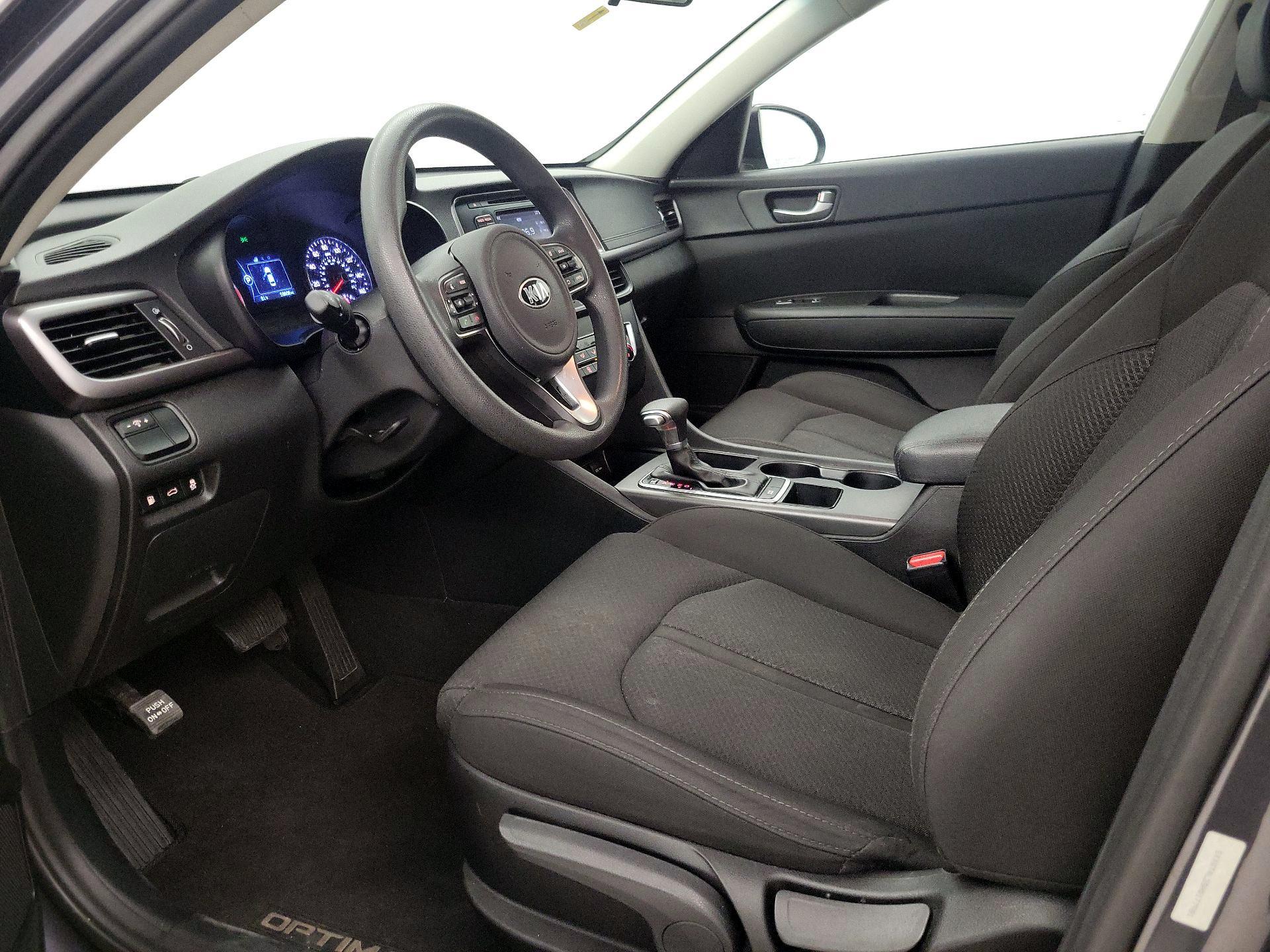Thumbnail: 2017 Kia Optima - 11