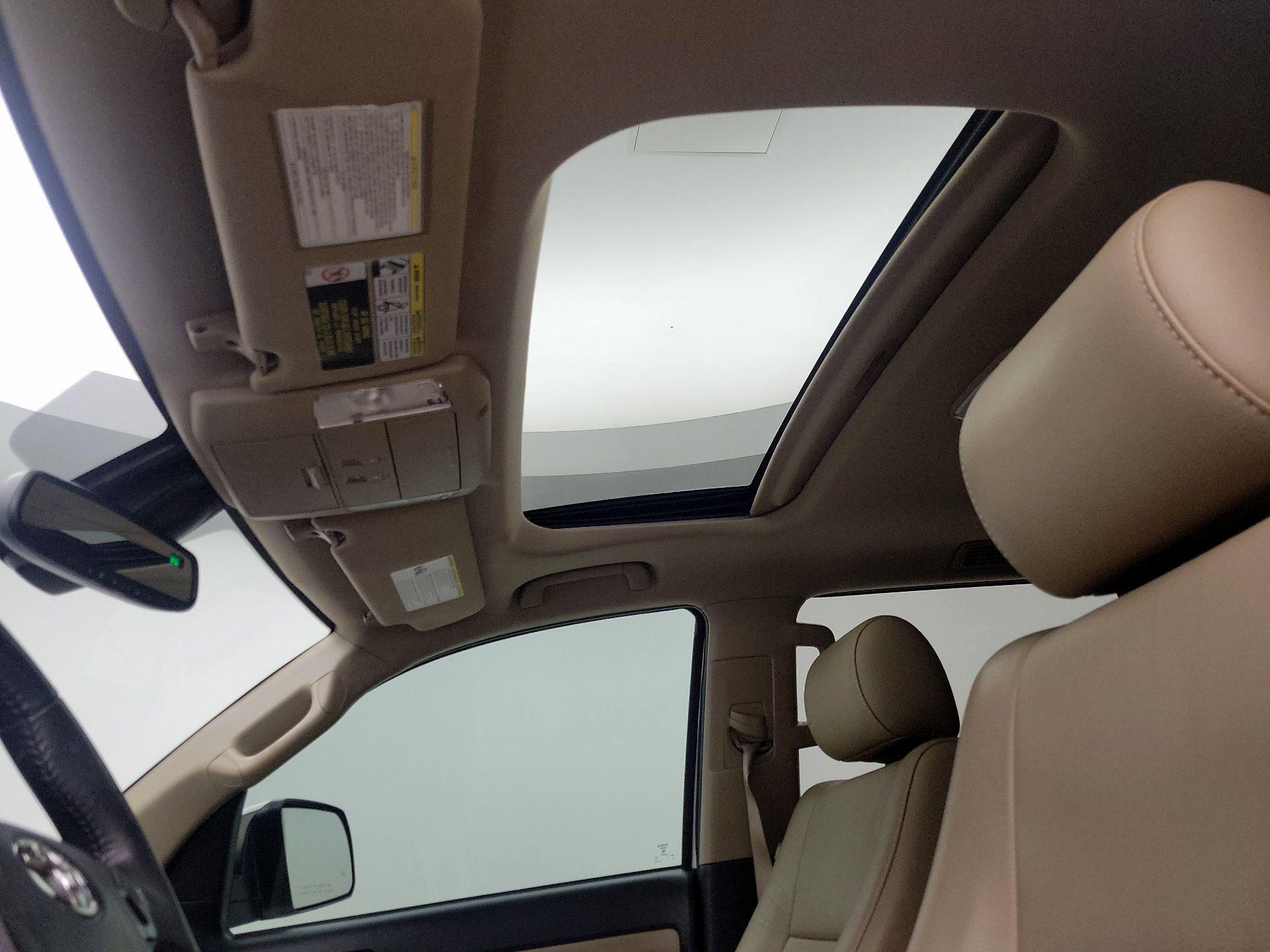 Thumbnail: 2018 Toyota Sequoia - 20