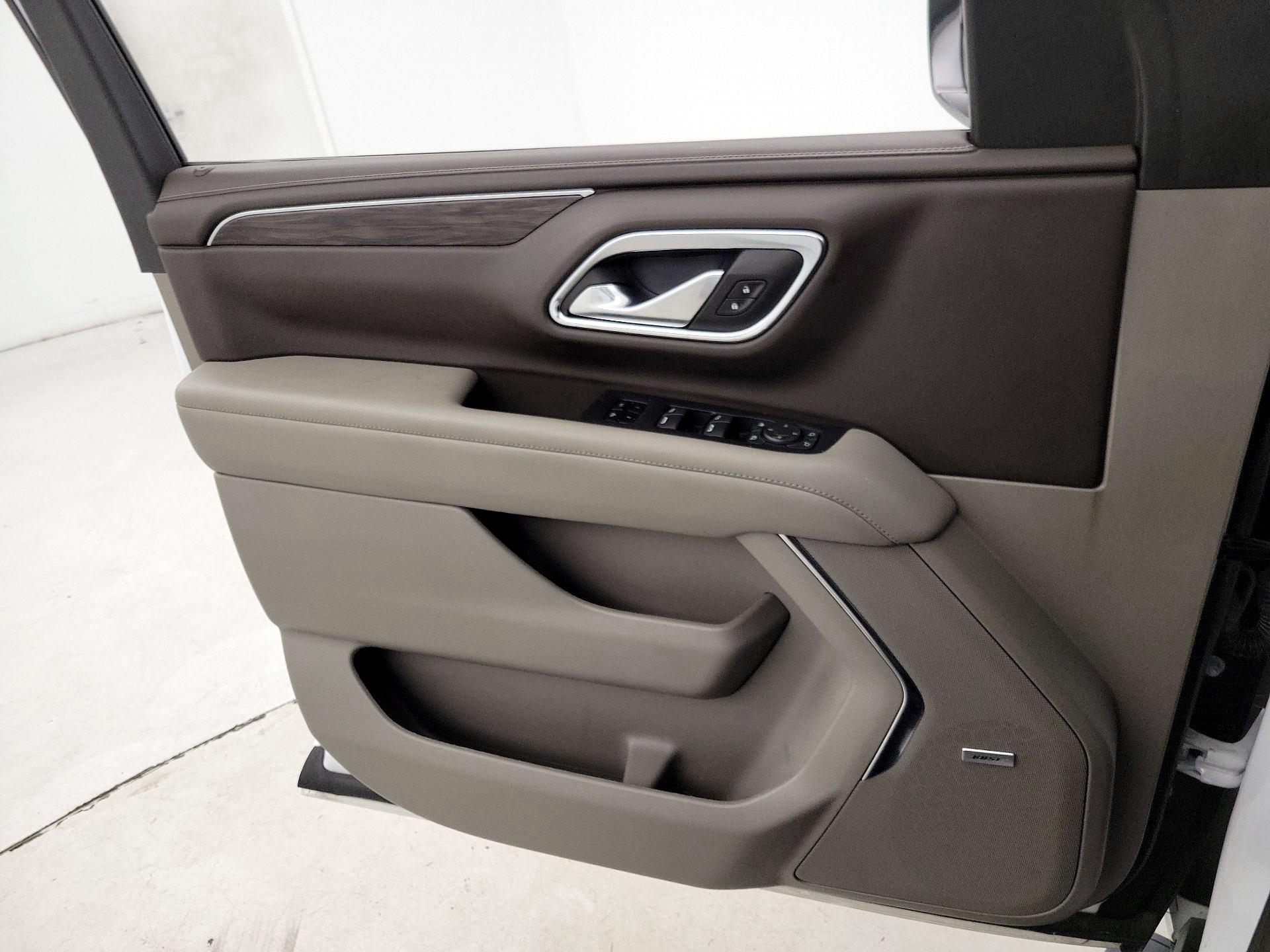 Thumbnail: 2023 Chevrolet Suburban - 12