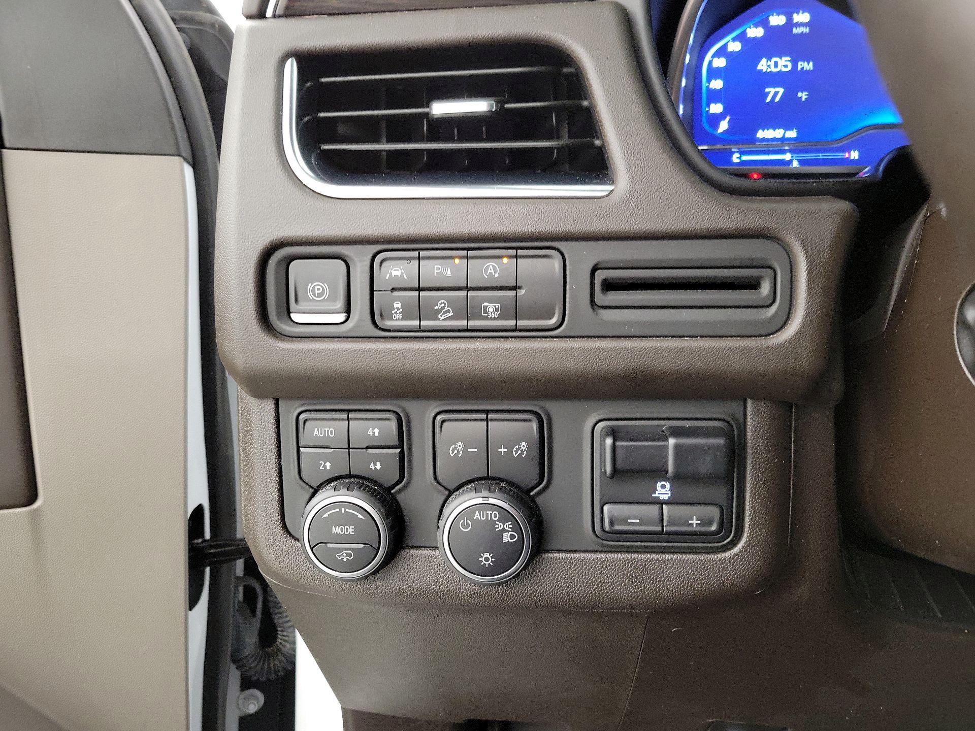 Thumbnail: 2023 Chevrolet Suburban - 13