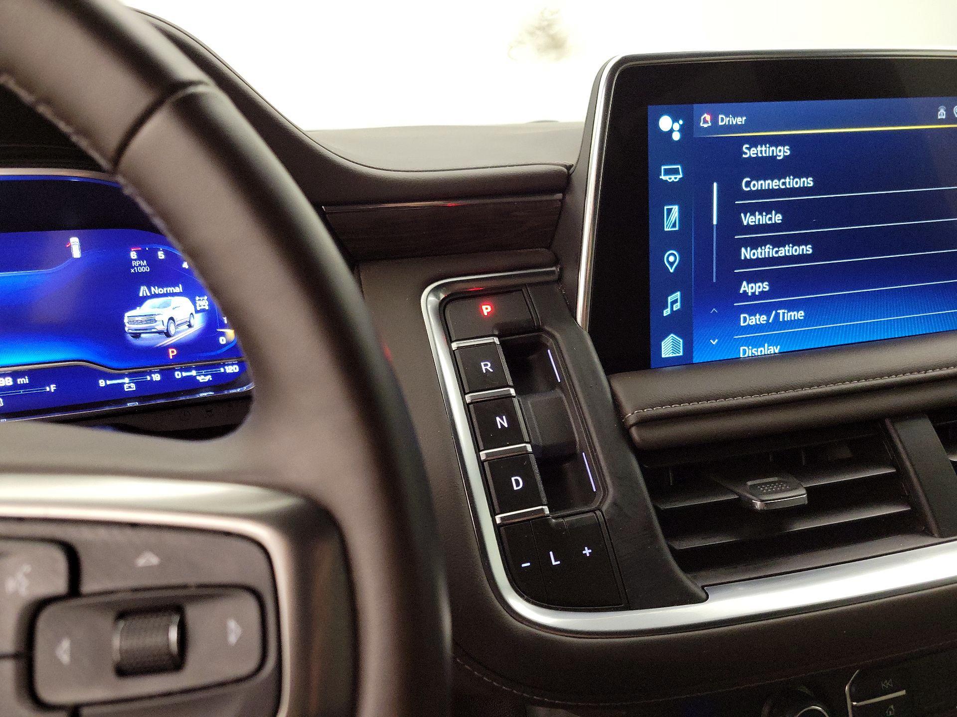 Thumbnail: 2023 Chevrolet Suburban - 17