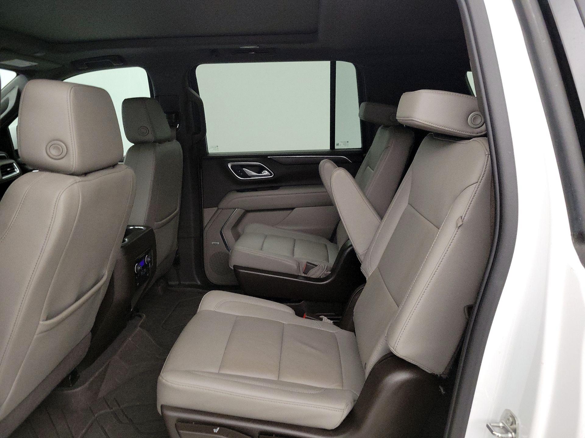 Thumbnail: 2023 Chevrolet Suburban - 20