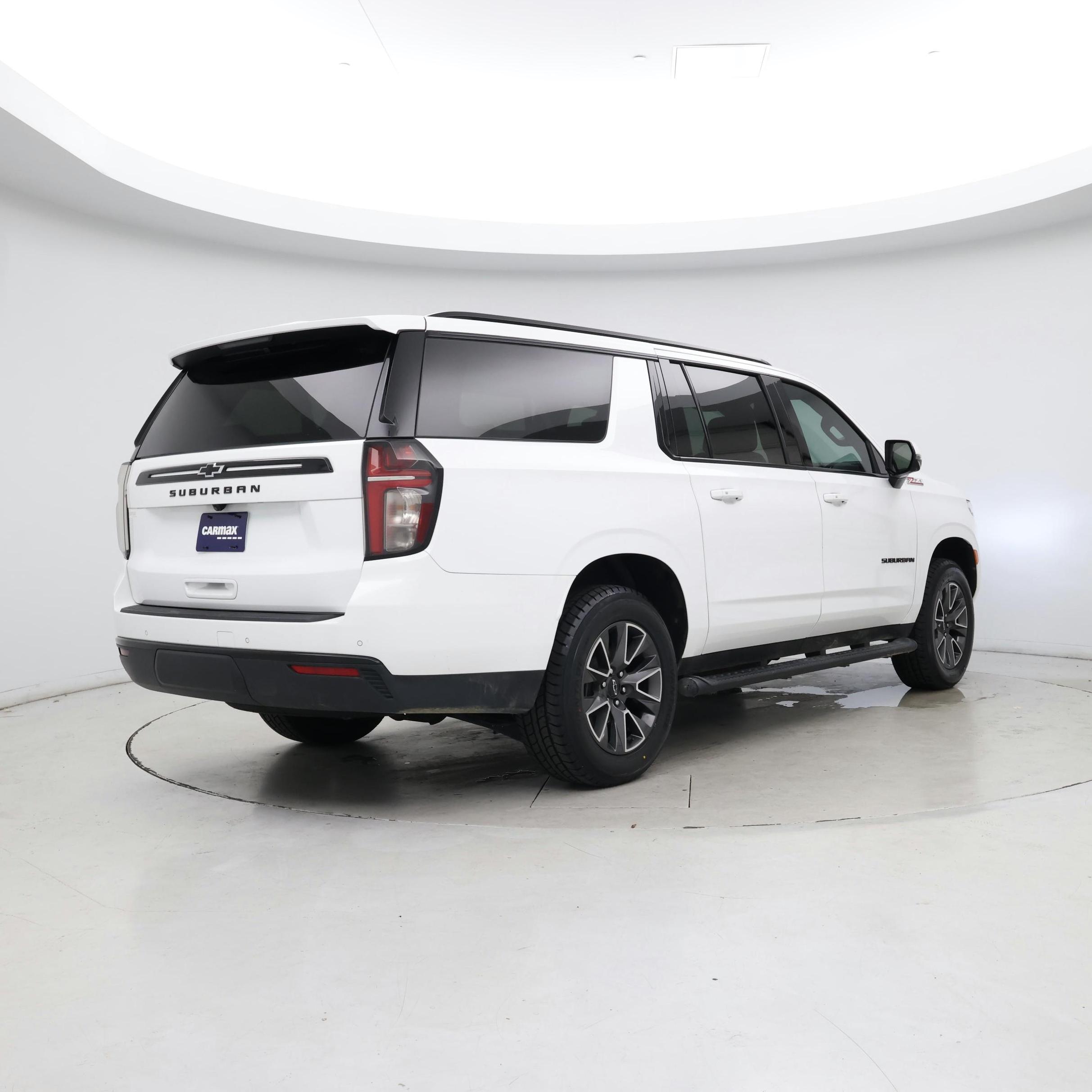 Thumbnail: 2023 Chevrolet Suburban - 8