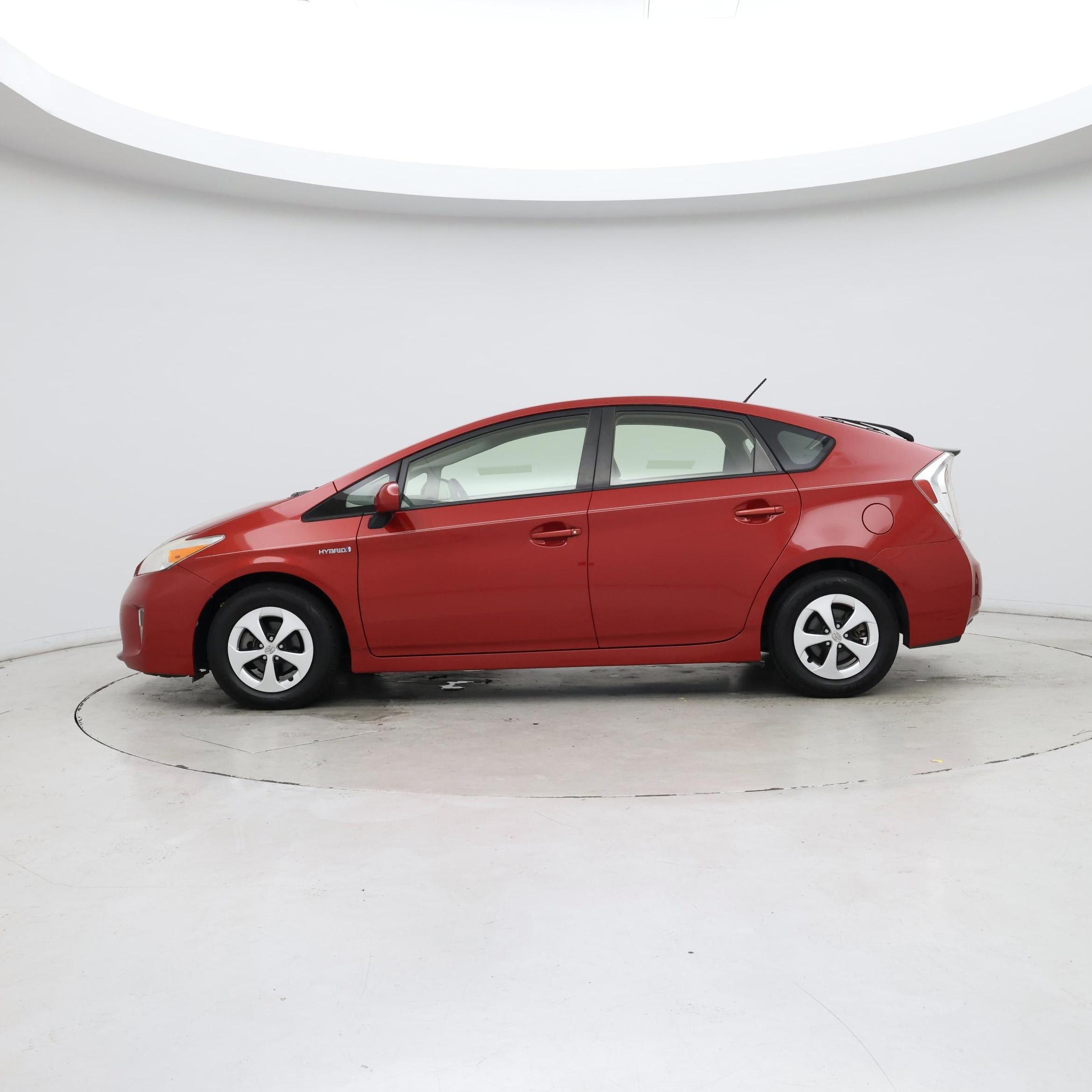 Thumbnail: 2013 Toyota Prius - 3