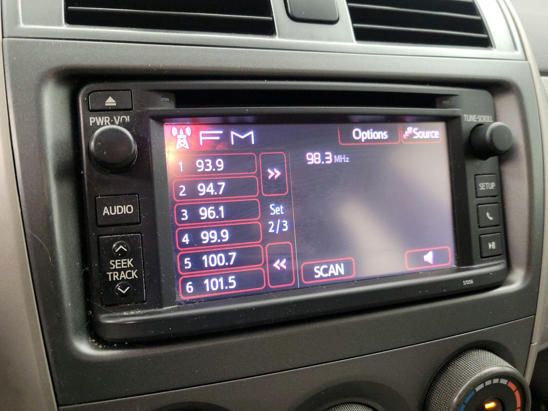 Thumbnail: 2013 Toyota Corolla - 15
