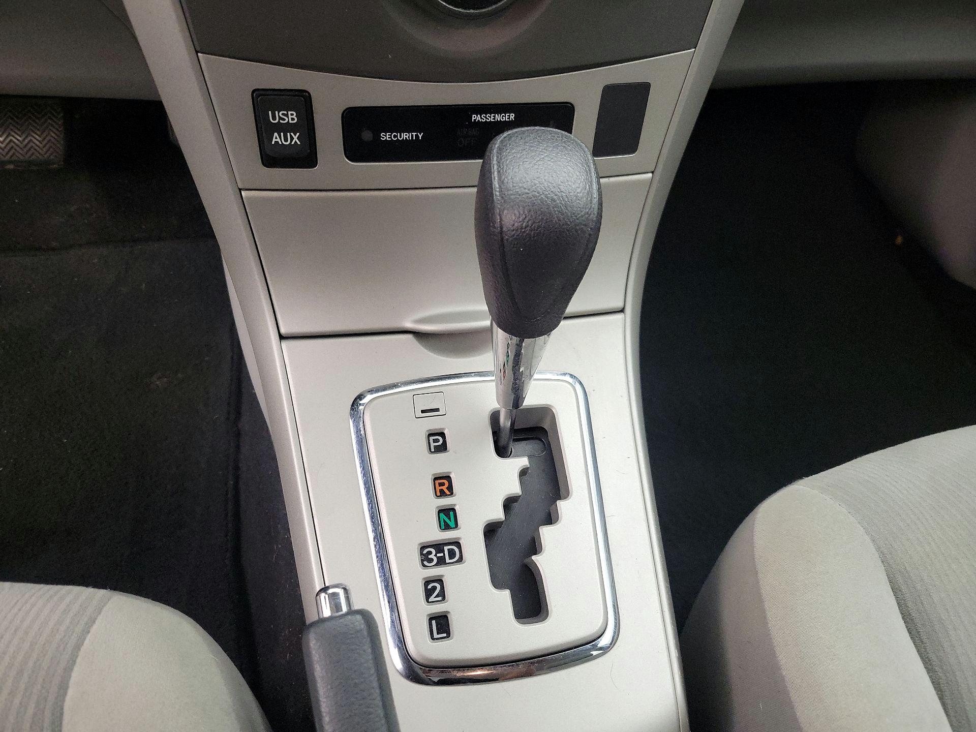 Thumbnail: 2013 Toyota Corolla - 17