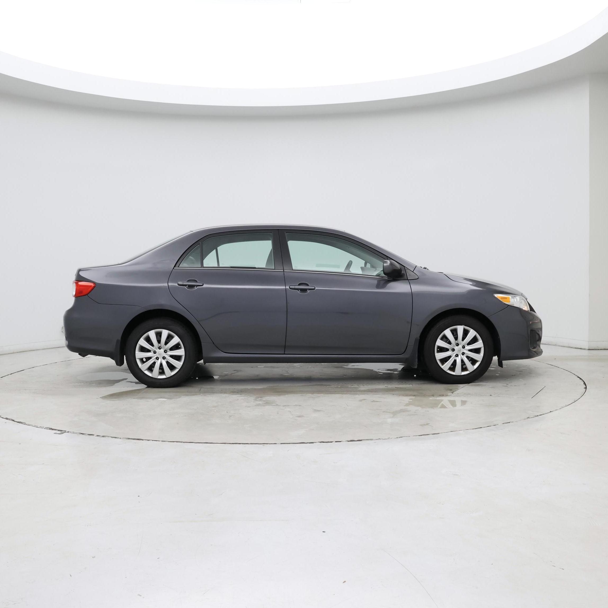 Thumbnail: 2013 Toyota Corolla - 7