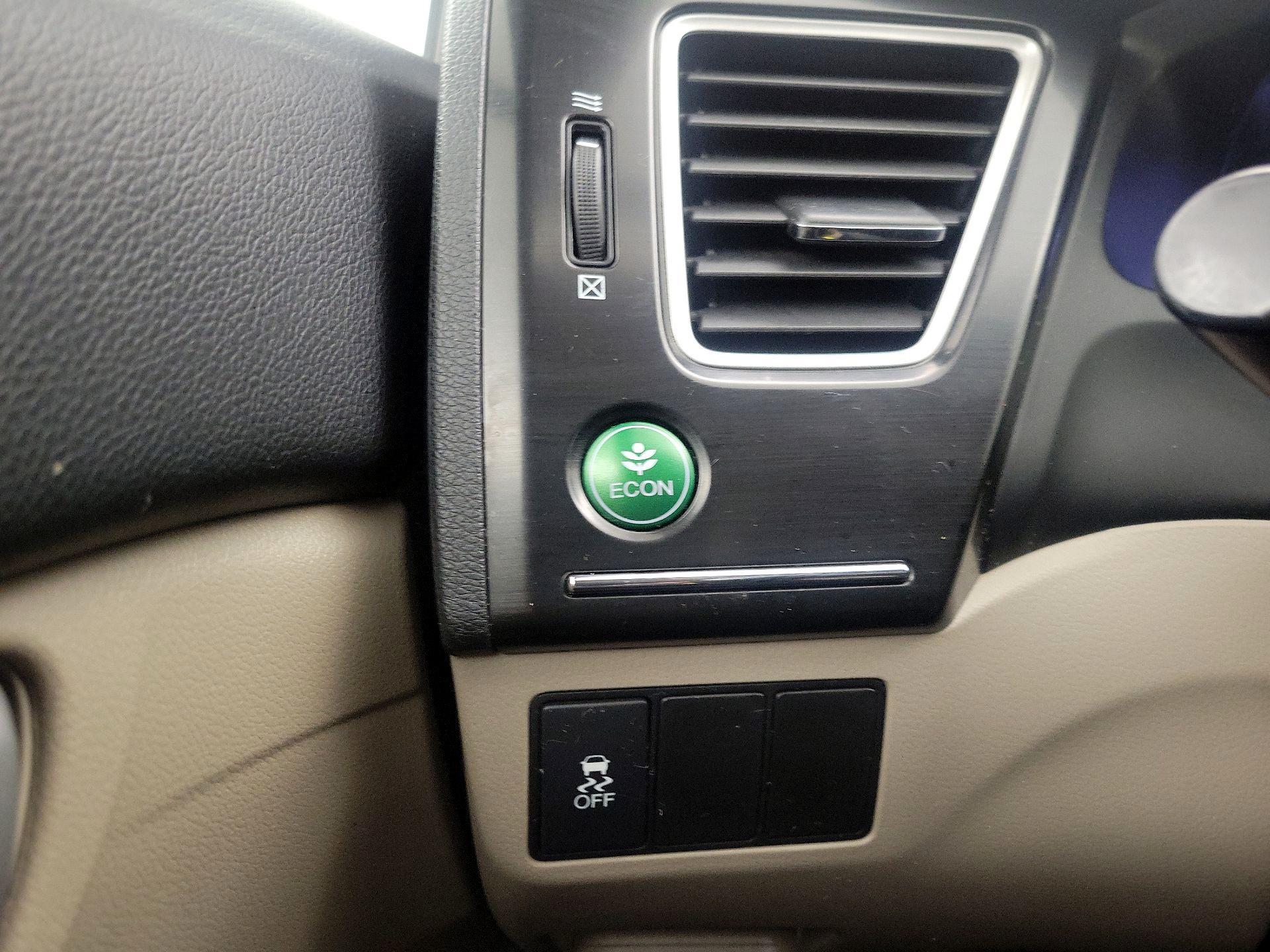 Thumbnail: 2013 Honda Civic - 13