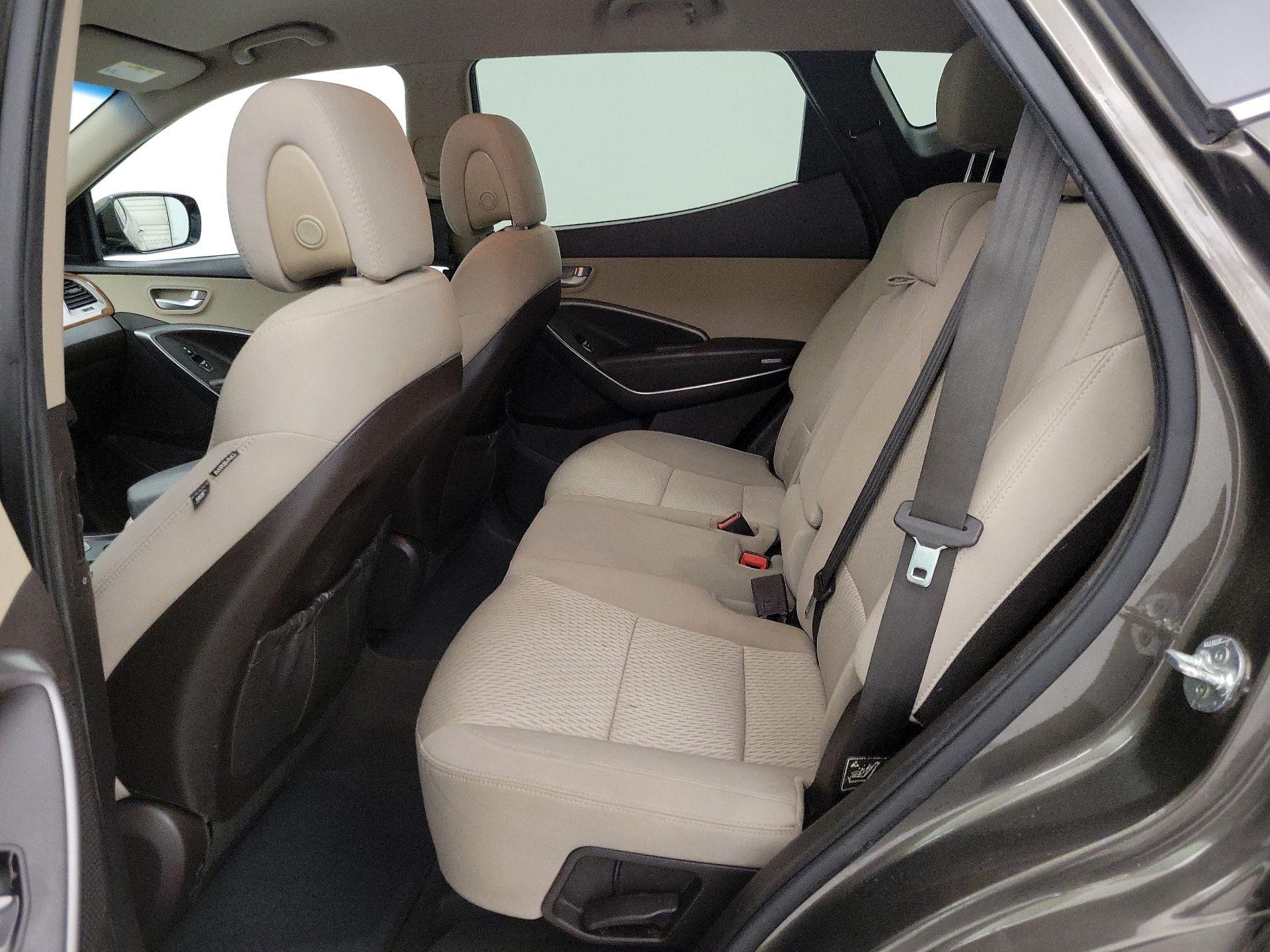 Thumbnail: 2014 Hyundai Santa Fe - 18