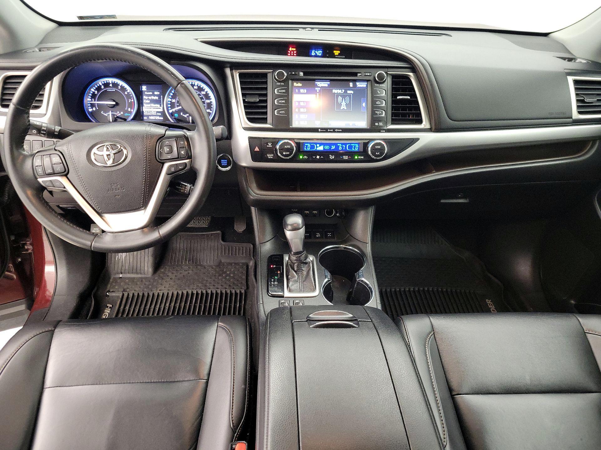 Thumbnail: 2019 Toyota Highlander - 9