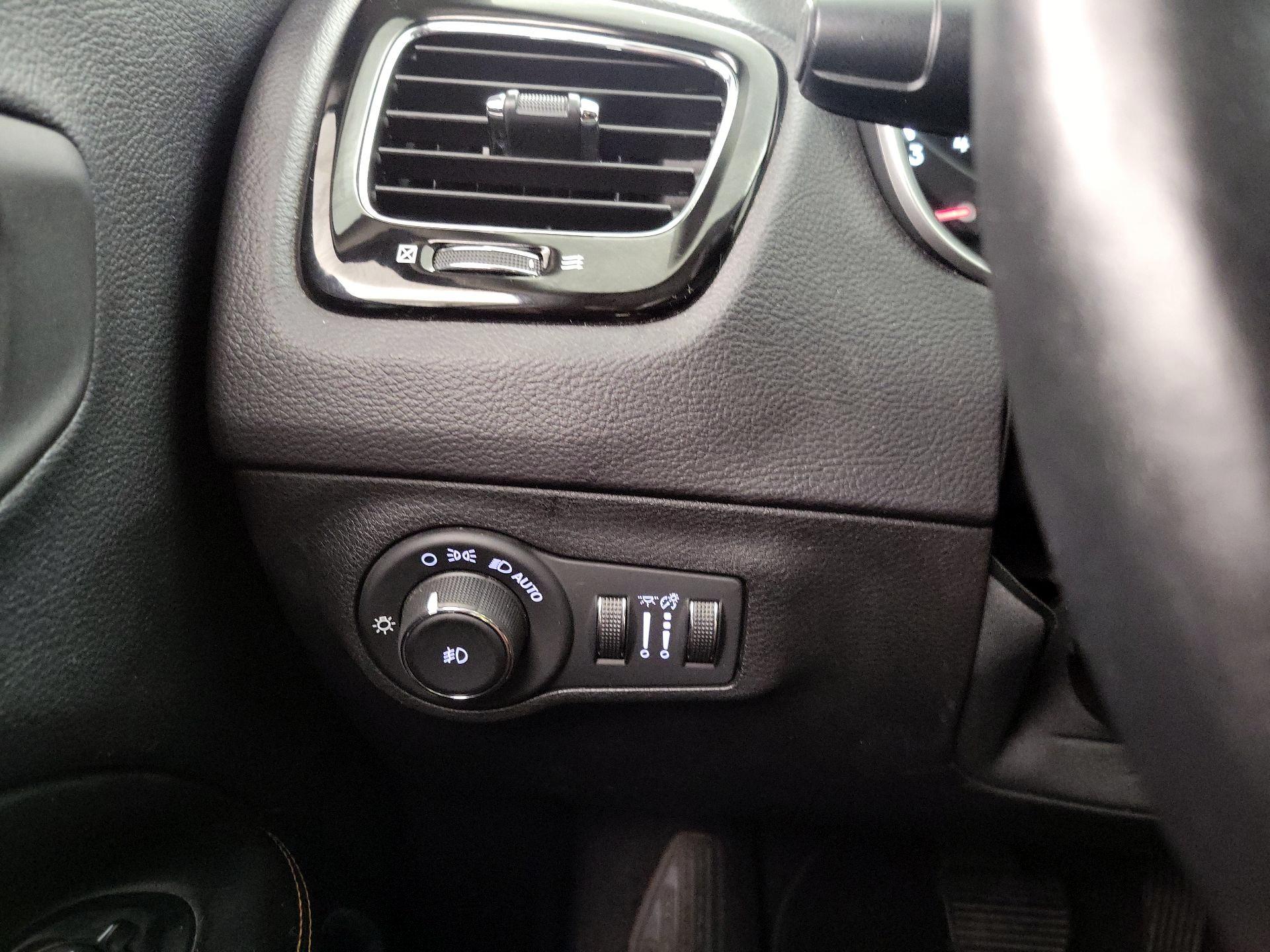 Thumbnail: 2018 Jeep Compass - 13