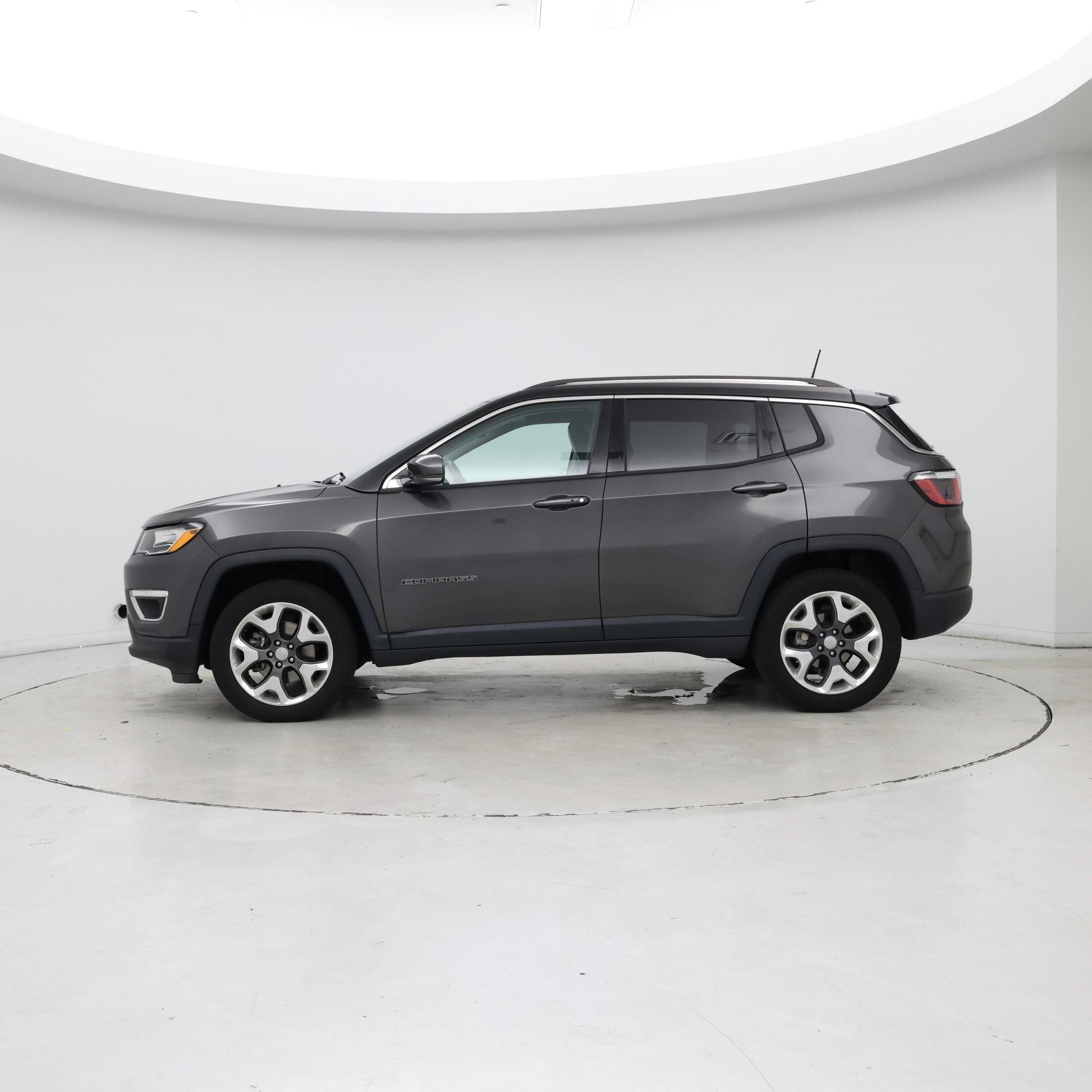 Thumbnail: 2018 Jeep Compass - 3