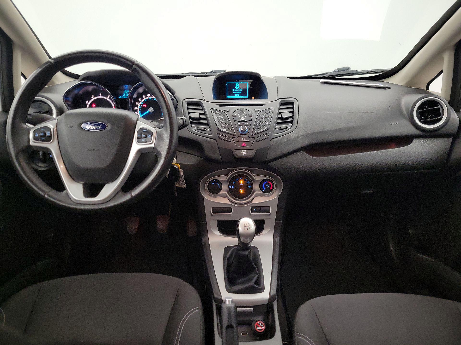 Thumbnail: 2015 Ford Fiesta - 9