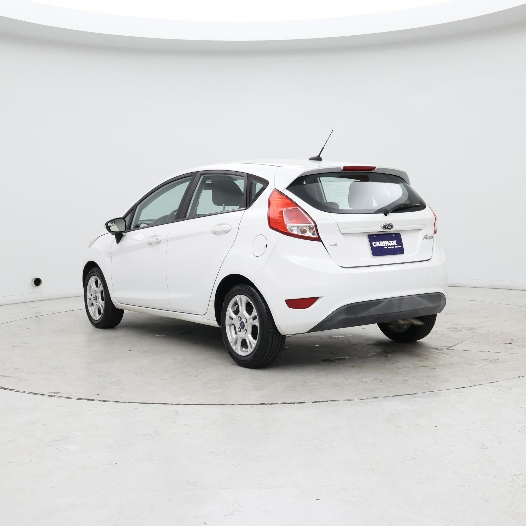 Thumbnail: 2015 Ford Fiesta - 2