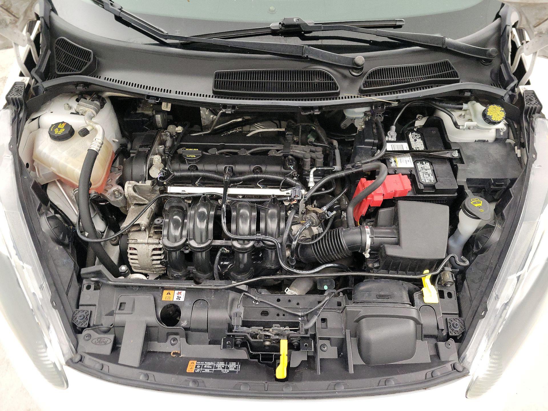 Thumbnail: 2015 Ford Fiesta - 20