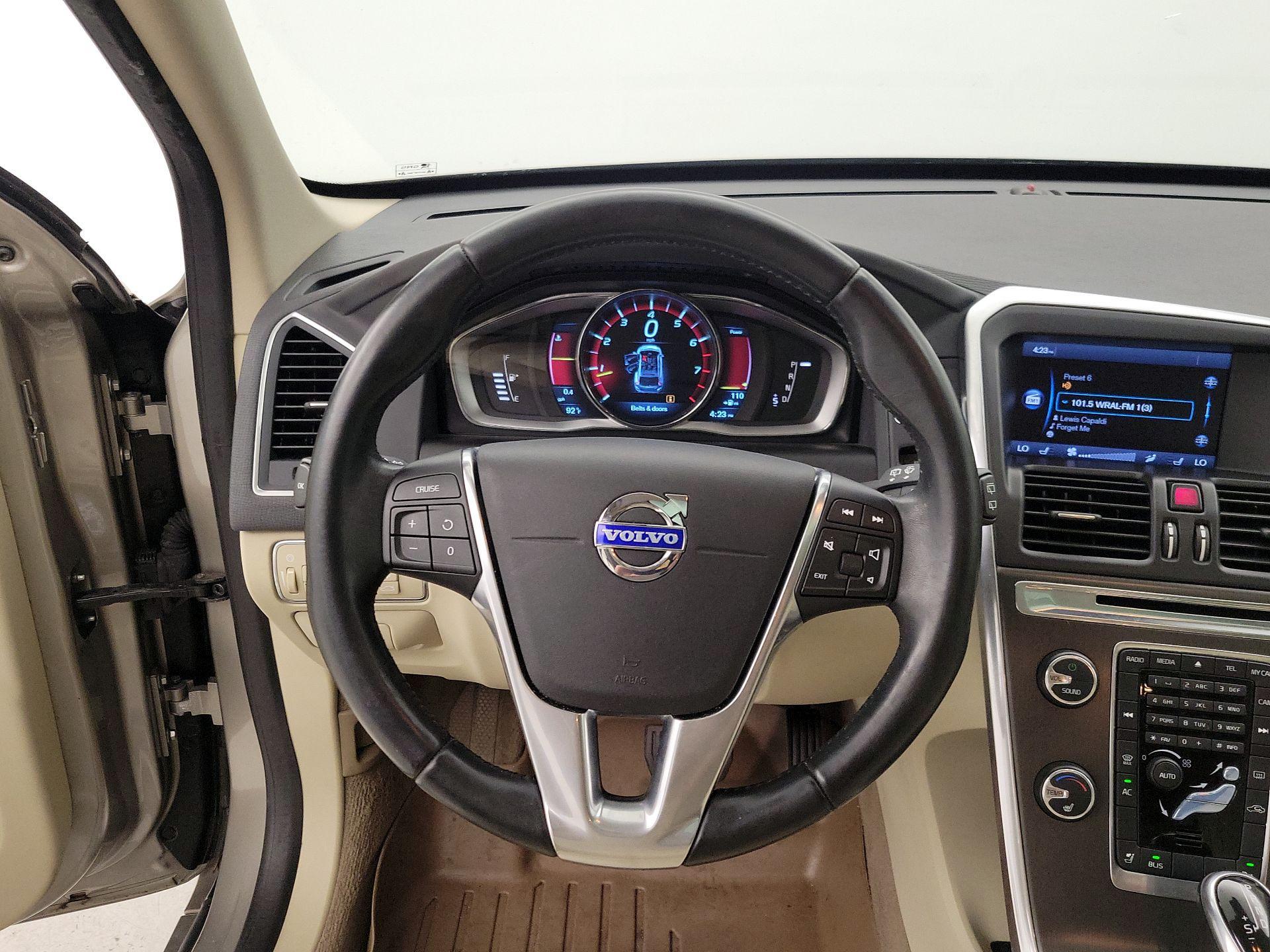 Thumbnail: 2014 Volvo XC60 - 10