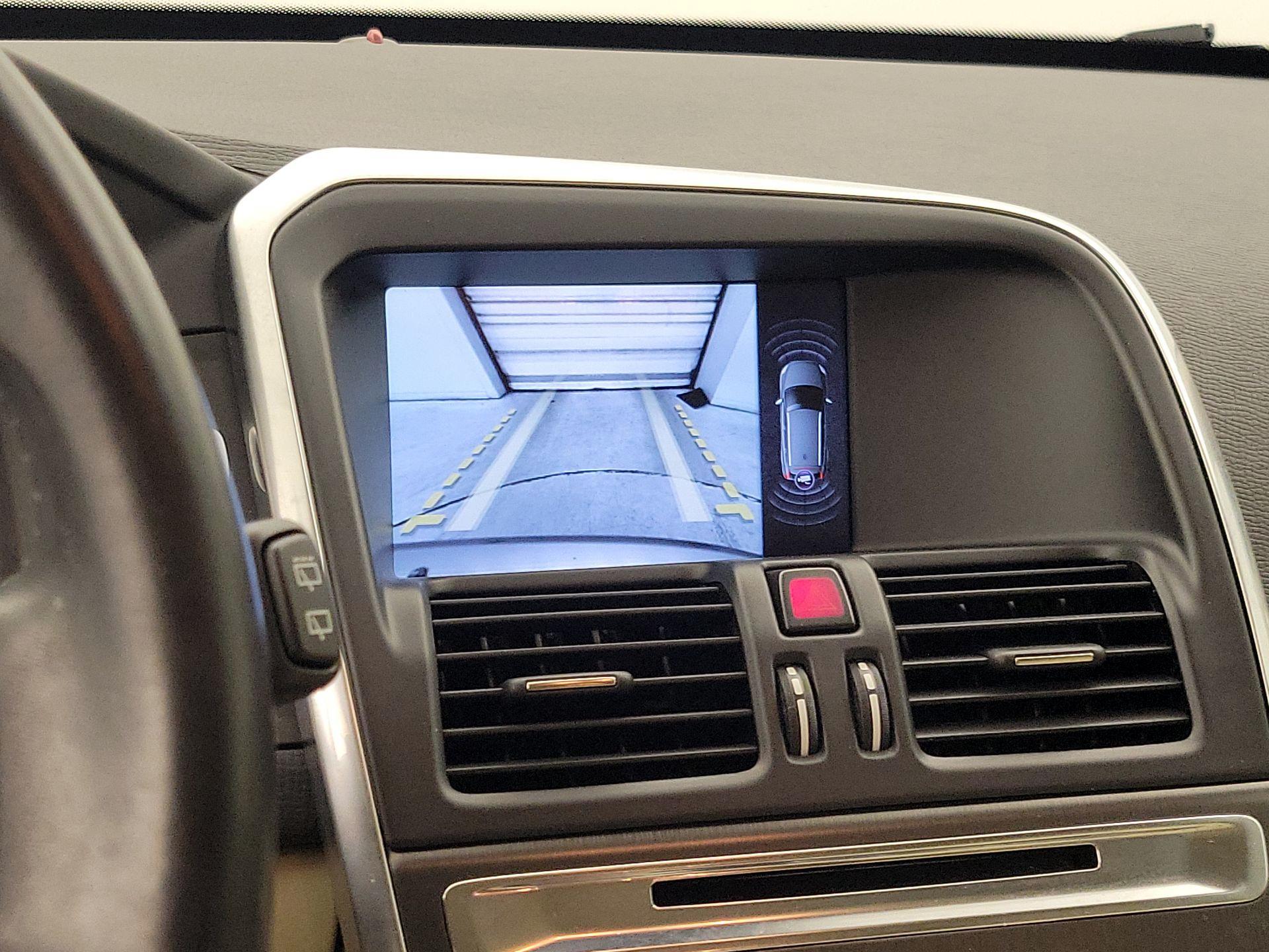 Thumbnail: 2014 Volvo XC60 - 14
